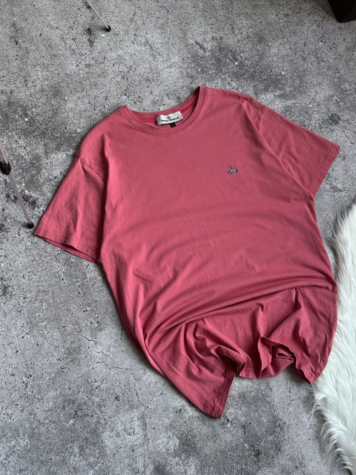 Designer × Vintage × Vivienne Westwood Vintage Vivienne Westwood Y2K pink t-shirt oversized size L Size US L / EU 52-54 / 3 - 7 Thumbnail