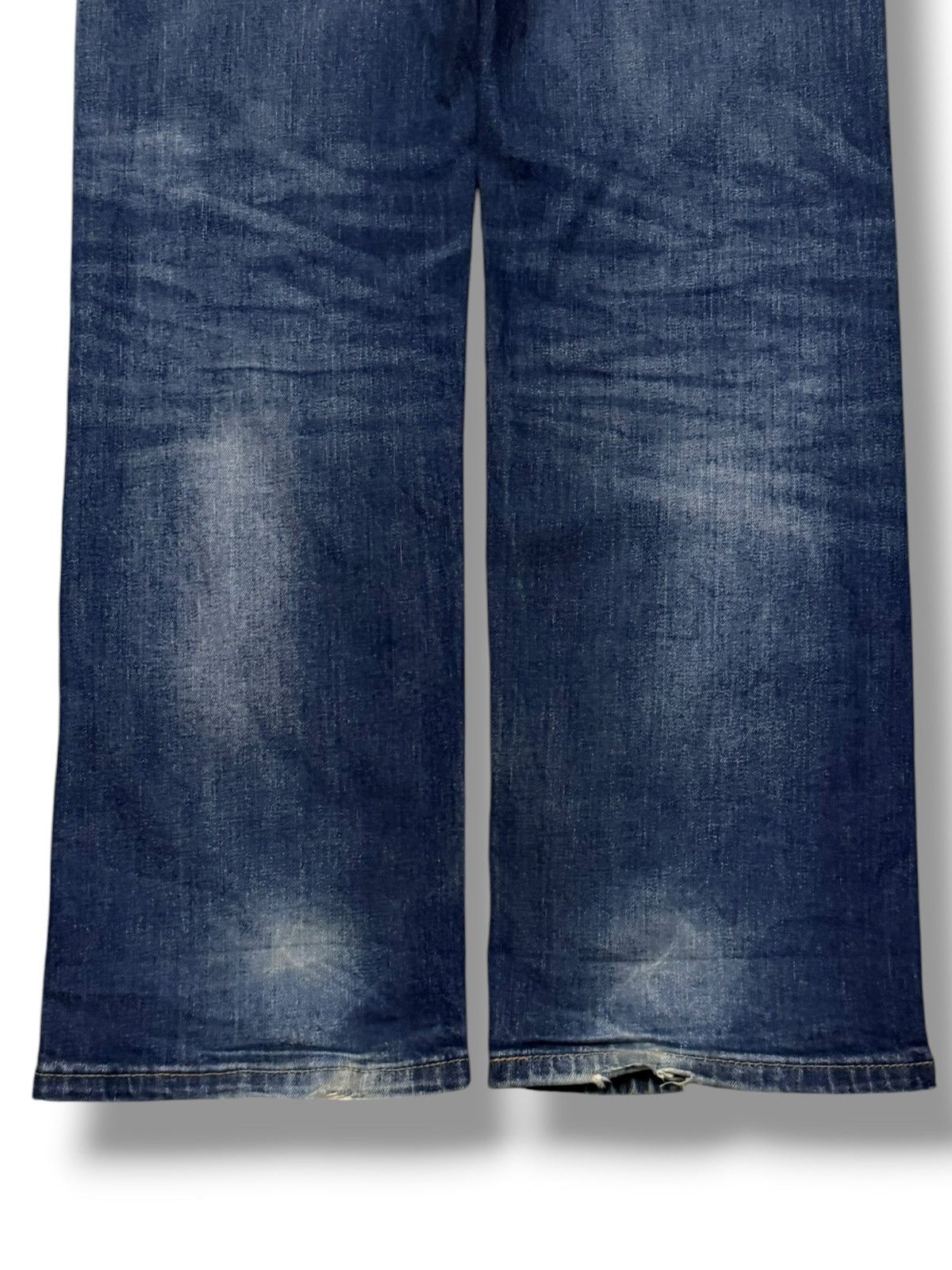 Levi's Vintage Levi’s 569 Denim Jeans | Loose Straight Fit | W35 Size US 35 - 7 Thumbnail