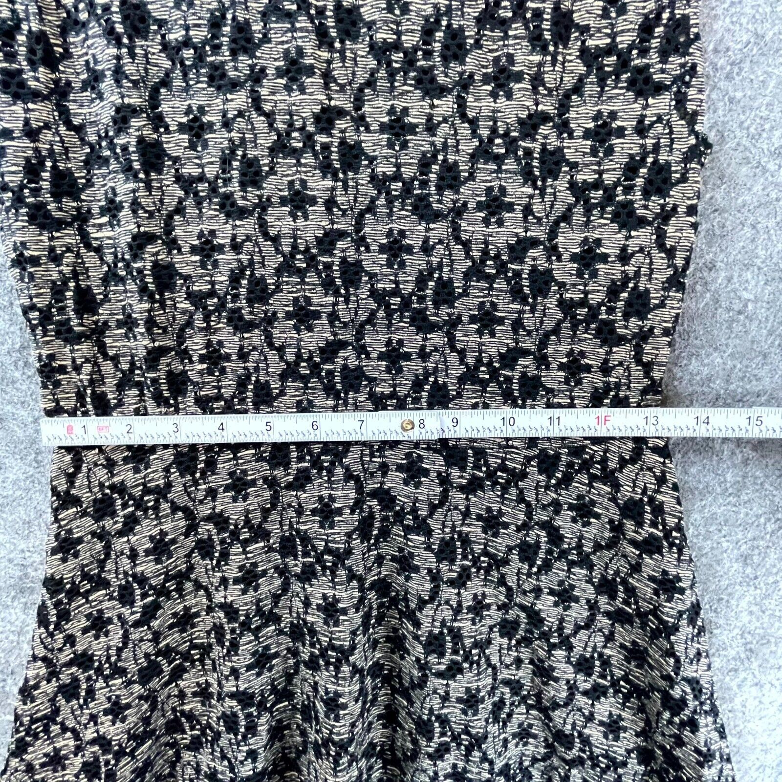 Bcbgmaxazria BCBGMAXAZRIA Dress Small Black Dark Romantic Quiet Luxury Size S / US 4 / IT 40 - 4 Thumbnail