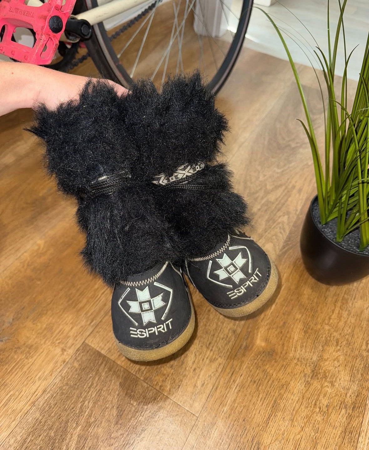 Esprit FUR YETI MOHAIR WINTER SNOW MOON Y2K UNT BOOTS Size US 7 / IT 37 - 5 Thumbnail