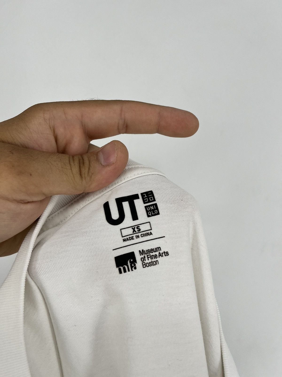 Uniqlo Uniqlo tee Museum of Fine Arts Boston Under The Wave Off Size US XS / EU 42 / 0 - 8 Thumbnail