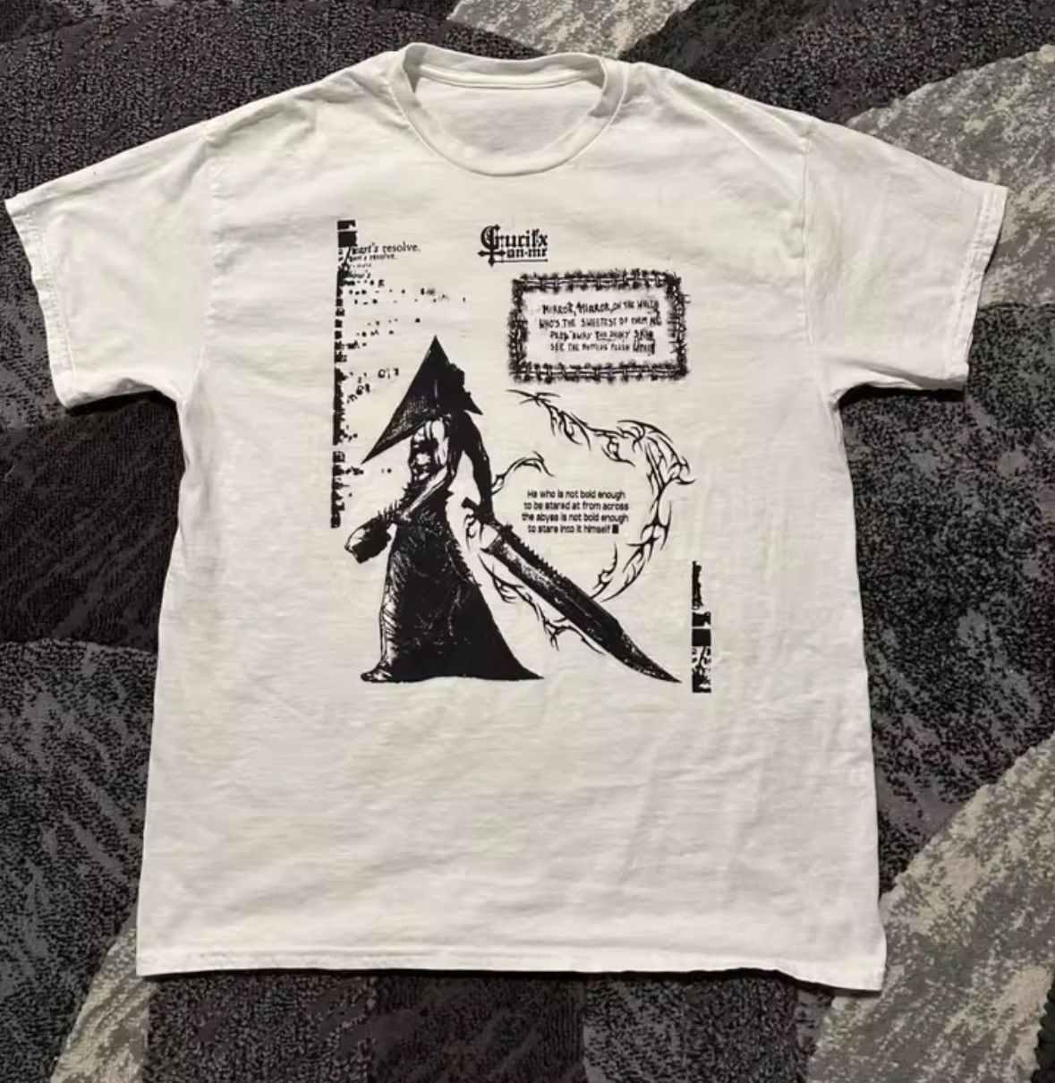 Japanese Brand Streetwear Silent Hill Pyramid Theme Print White T-Shirt Size US M / EU 48-50 / 2 - 1 Thumbnail