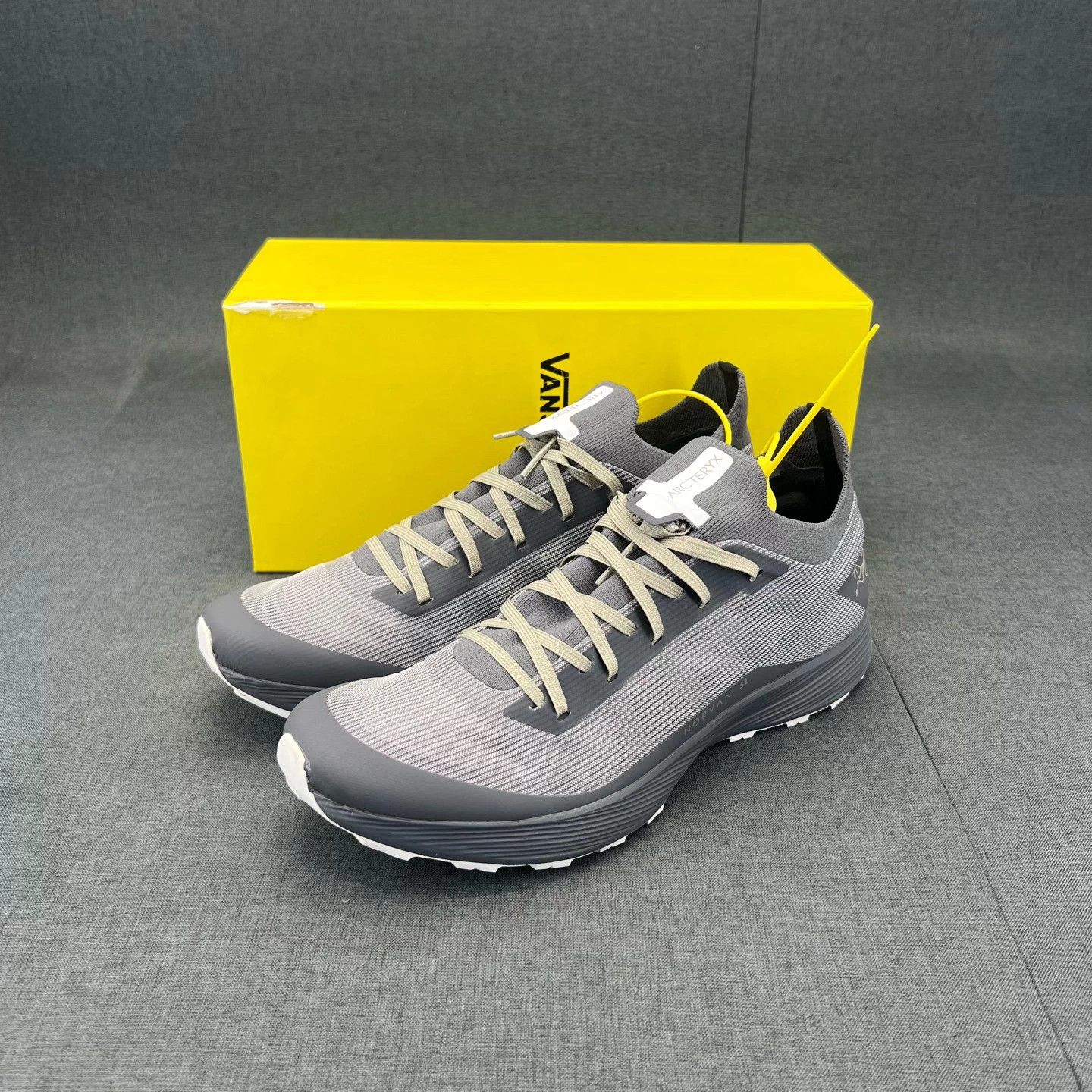 Arc'teryx Arc'teryx Norvan SL 3 Gray Size 42.5 Worn once Size US 9.5 / EU 42-43 - 1 Thumbnail