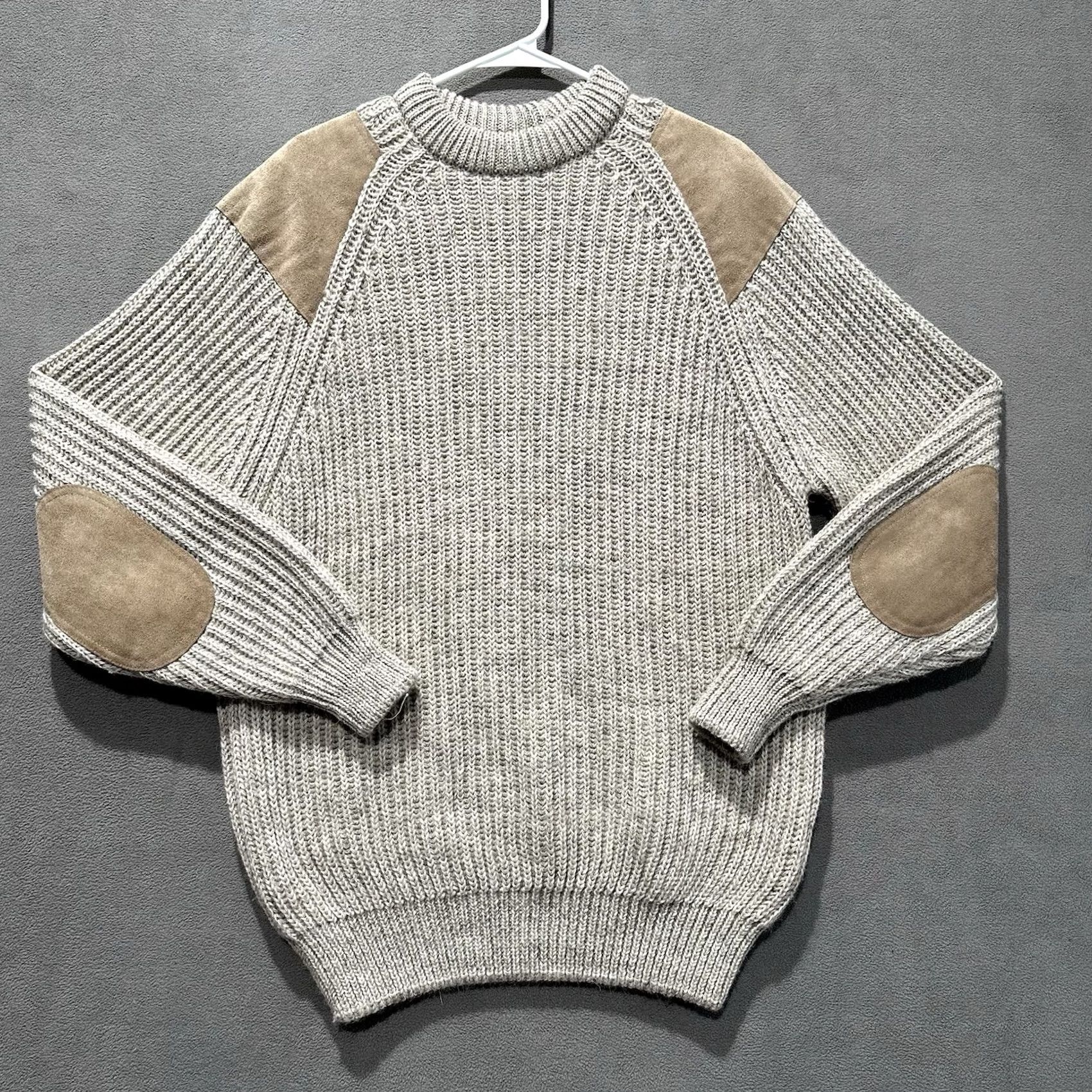 Vintage VINTAGE Cabela's Sweater Mens Large 100% New Wool Leather Elbow Patches Pullover Shirt Mens Large Beige Wool Pullover 90s/Cabin Casual Size US L / EU 52-54 / 3 - 2 Thumbnail