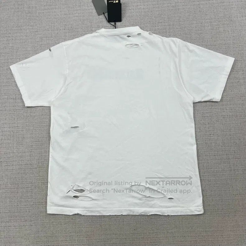 Balenciaga Balenciaga Ripped and Cracked Design Short-Sleeve Size US XS / EU 42 / 0 - 3 Thumbnail