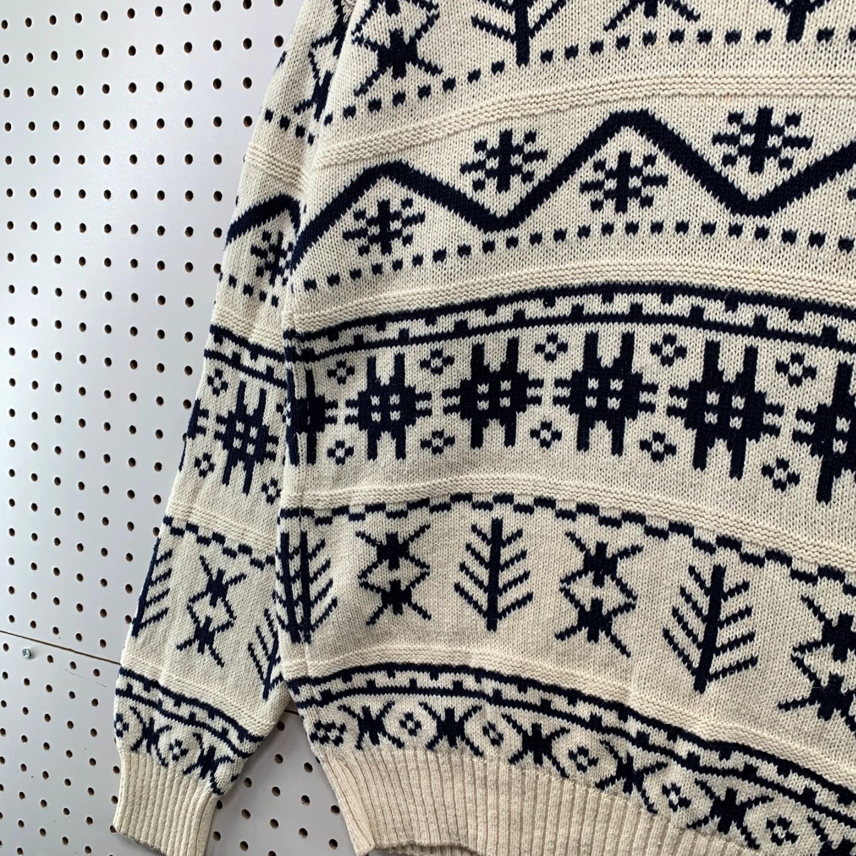 Vintage VINTAGE Ashley Knit Mens Large Fair Isle Nordic Sweater Beige 100% Cotton Pullover Knit Crew Neck 90s Ski Winter Casual Size US L / EU 52-54 / 3 - 7 Thumbnail