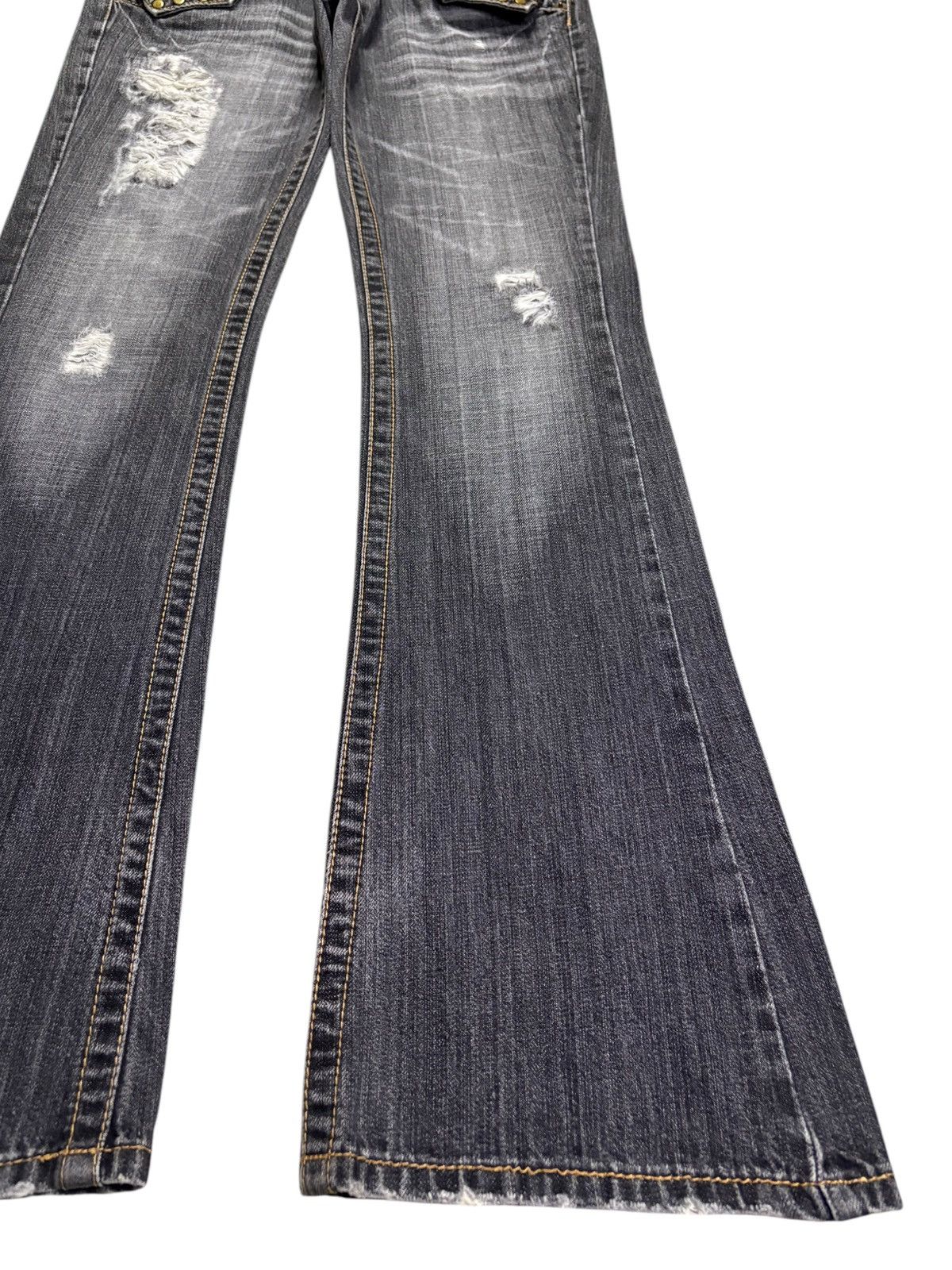 Japanese Brand × Seditionaries Vintage Japanese Brand Faded Wash Studded Ripped Flare Jeans Size 31" - 7 Thumbnail