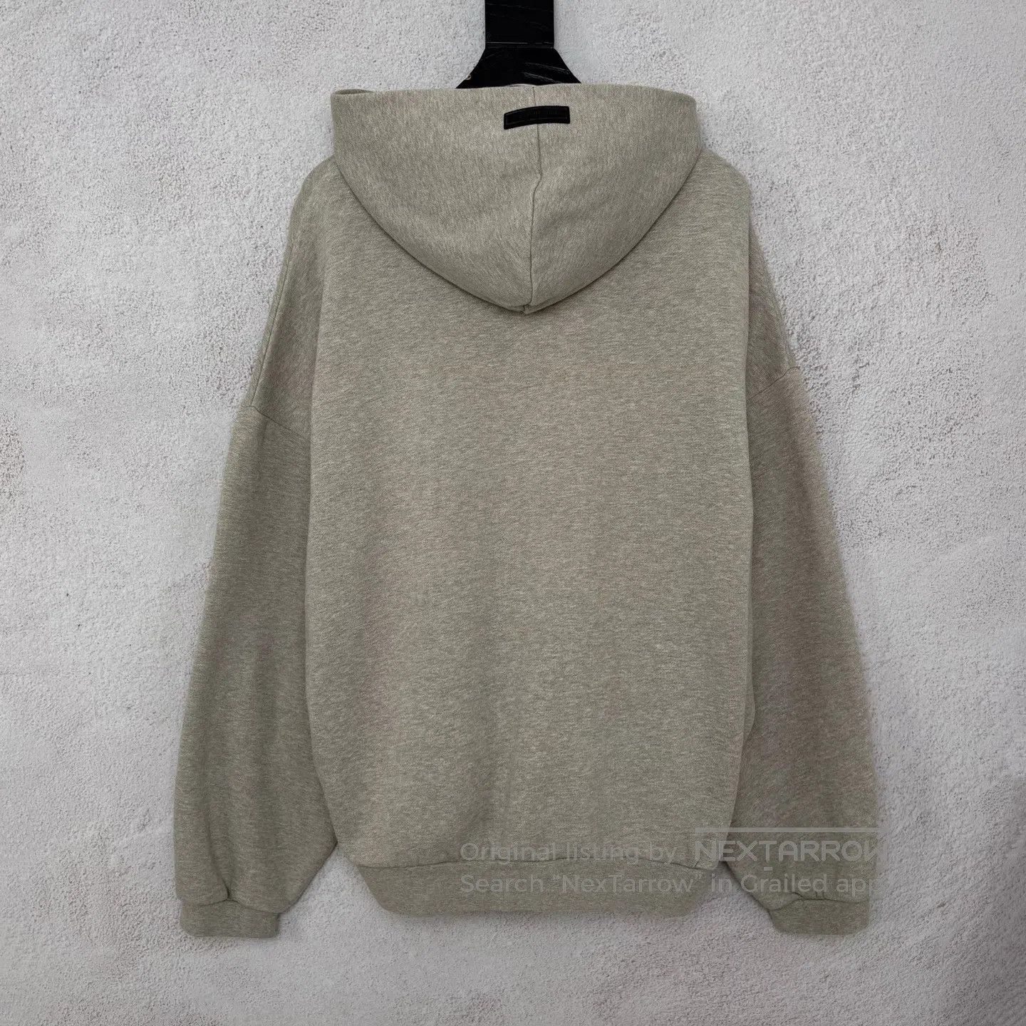Essentials Essentials Hooded pullover with fleece-lined cap and sweat Size US L / EU 52-54 / 3 - 2 Thumbnail