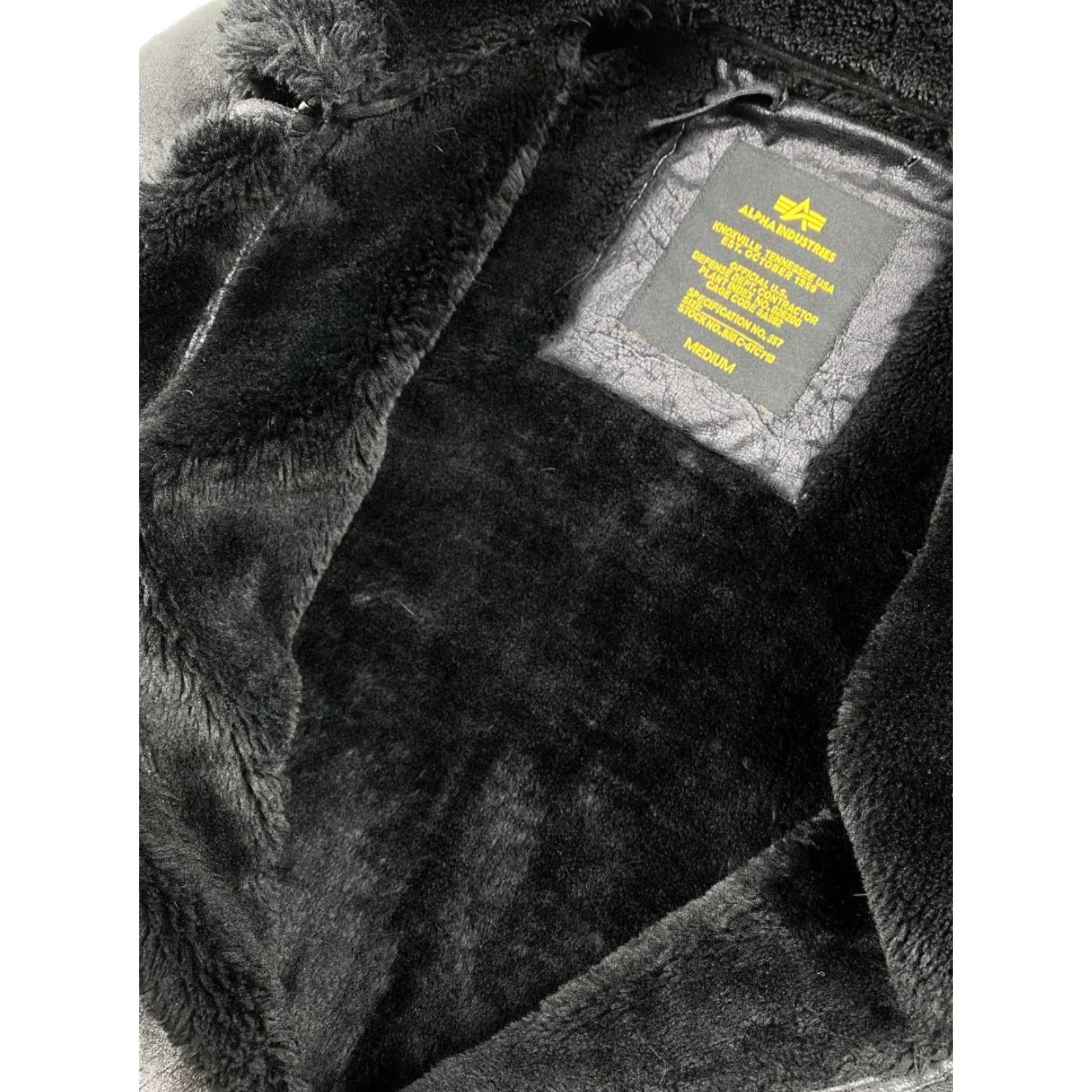 Vintage VINTAGE Alpha Industries Jacket Bomber Black M Sheepskin Zip Chest 57.5 Length 71 Shoulders 51.5 Sleeve 62 Men Regular Coat Winter Fall Spring Size US M / EU 48-50 / 2 - 7 Thumbnail