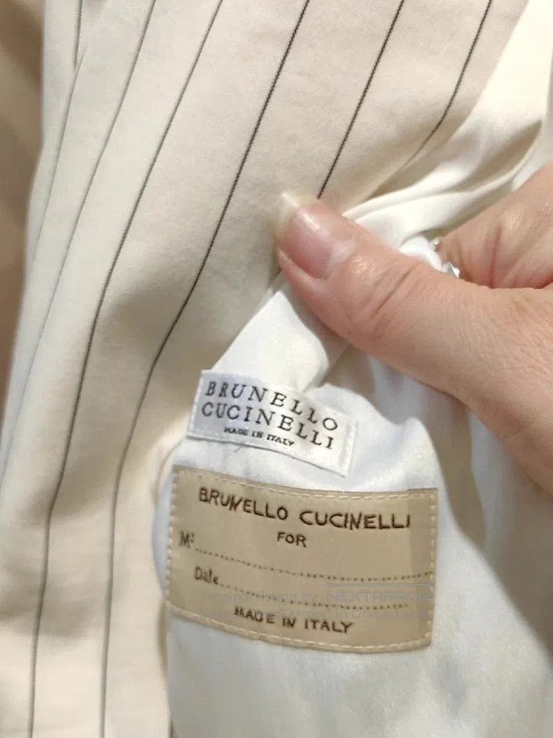Brunello Cucinelli Brunello Cucinelli White Stripe Blazer. Size US XS / EU 42 / 0 - 3 Thumbnail