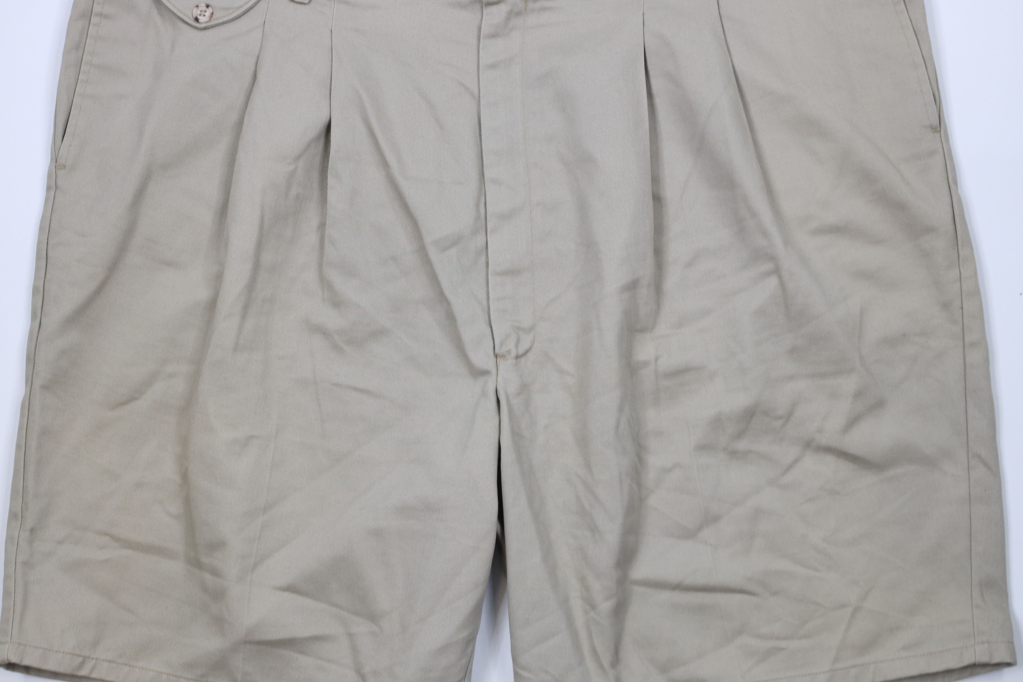 Vintage Vintage 90s Streetwear Pleated Chino Shorts Beige Cotton Size US 44 / EU 60 - 3 Thumbnail