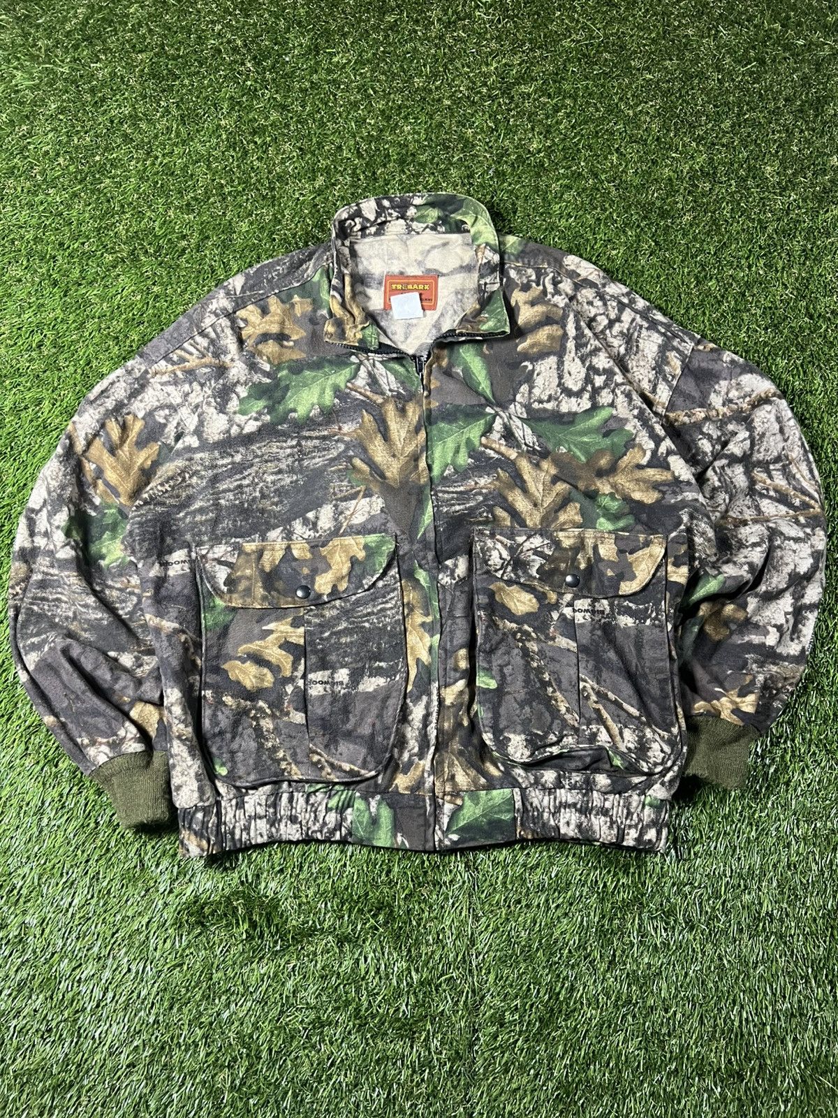 Vintage Vintage 90s Real Tree Camo Boxy Essential Fall Faded Jacket Size US XL / EU 56 / 4 - 1 Thumbnail