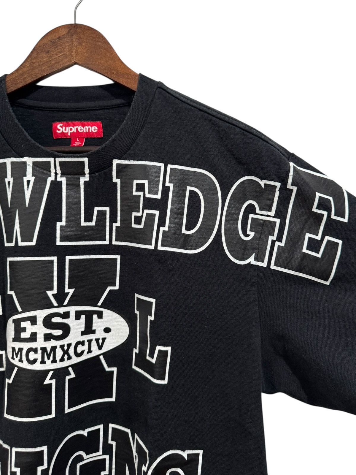 Supreme Supreme Overprint Knowledge Tee Black Size US L / EU 52-54 / 3 - 4 Thumbnail