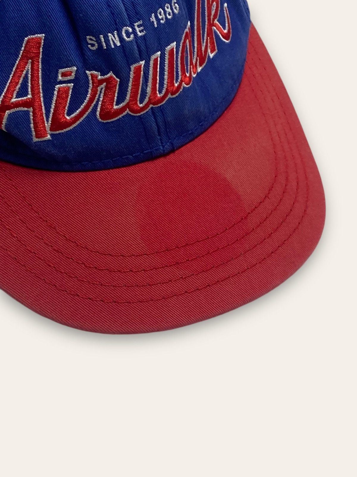 Airwalk Vintage AIRWALK Big Logo Snap Back Cap Blue Red Colour Y2K Size ONE SIZE - 6 Thumbnail