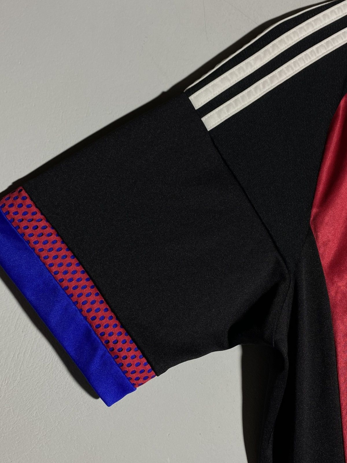 Adidas Adidas FC Basel 2015/16 Home Football Shirt Soccer Jersey Size US M / EU 48-50 / 2 - 9 Thumbnail