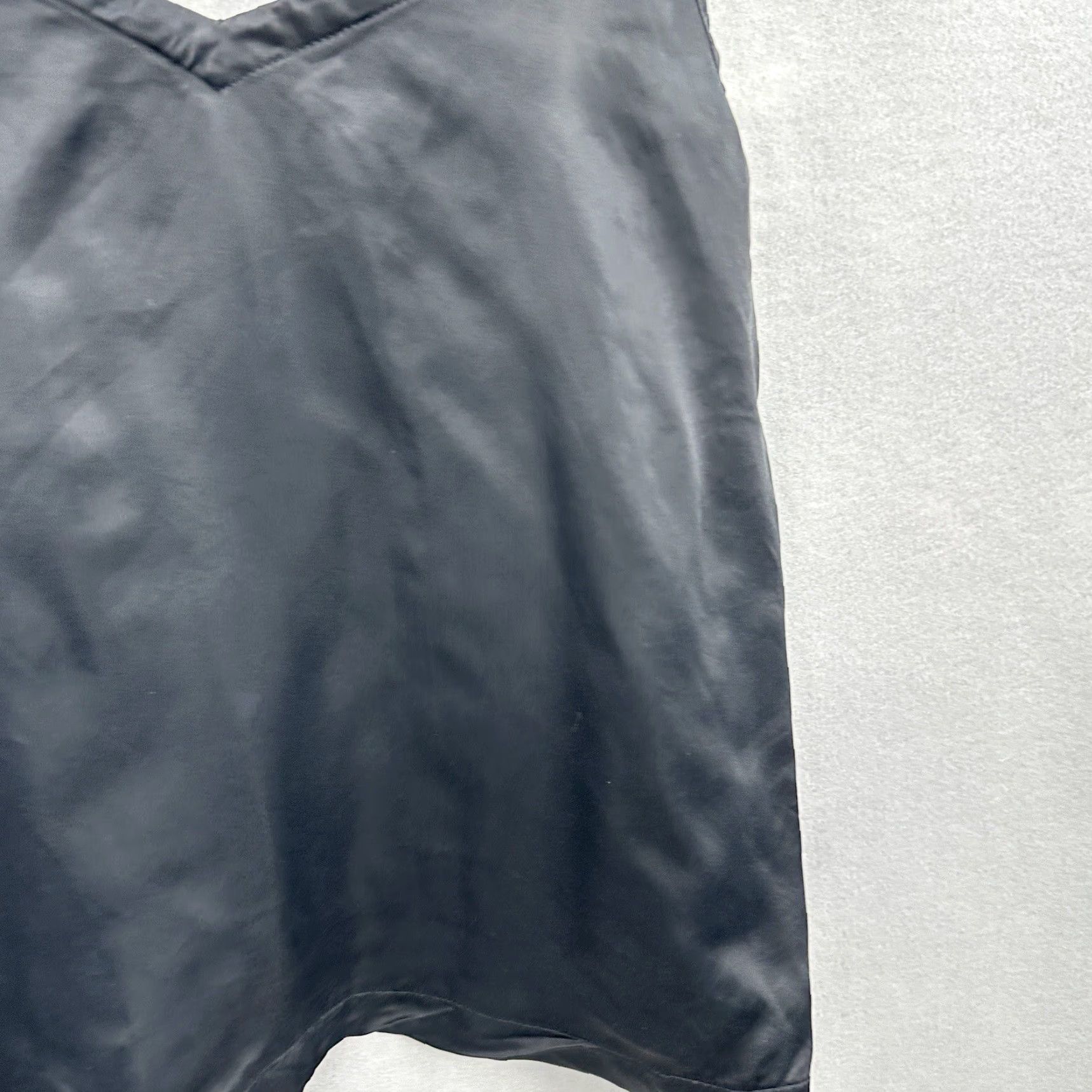 Athleta Athleta Tank Top Cami Womens Small Black Satin V-Neck Calm Cool Quiet Luxury Size S / US 4 / IT 40 - 6 Thumbnail