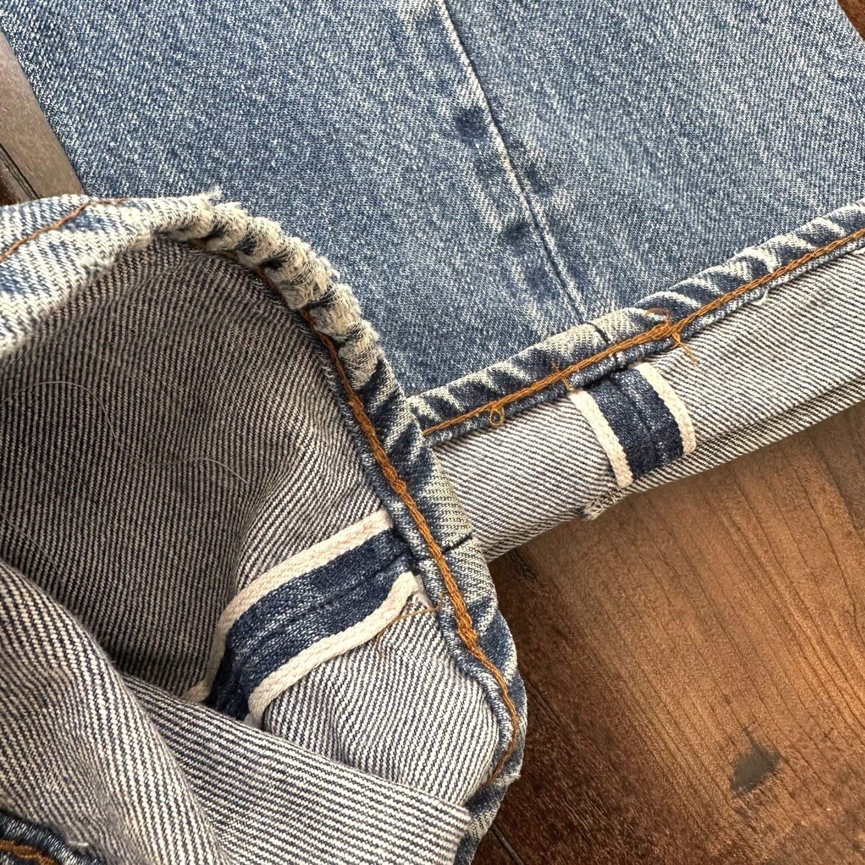 Levi's Vintage Levi's 501 Jeans Men Adult Regular Medium Blue 80s Redline Selvedge 70s Straight Fit Denim Size US 28 / EU 44 - 2 Thumbnail