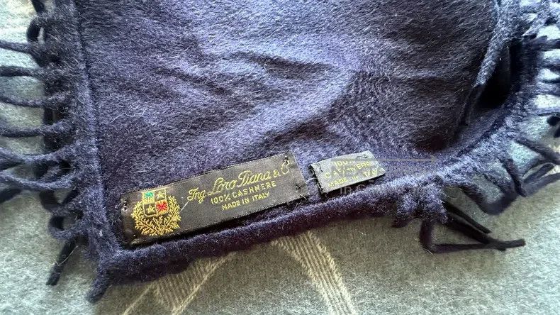 Loro Piana Loro Piana Paisley water ripple pure cashmere large shawl Size ONE SIZE - 7 Thumbnail