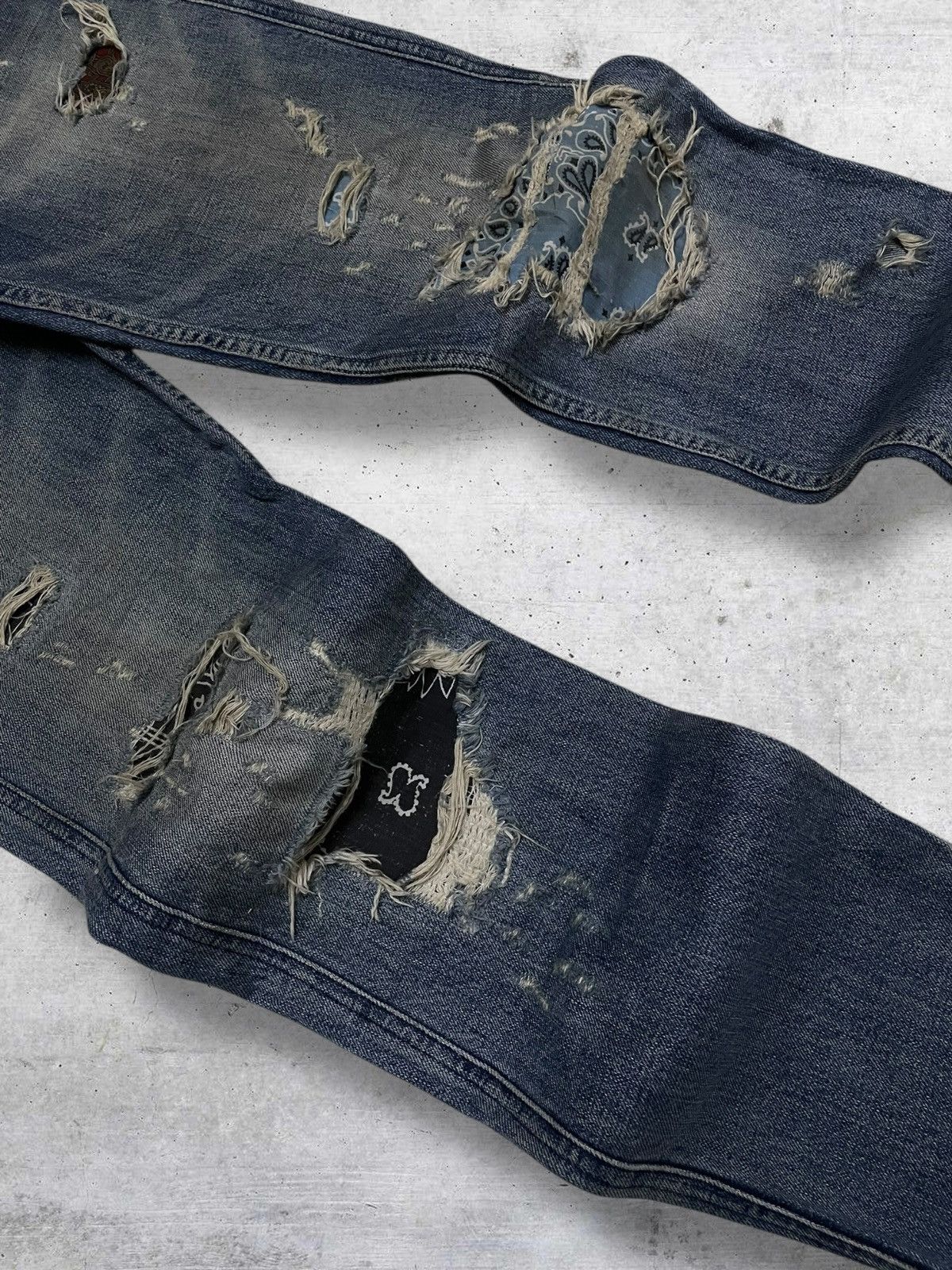 Replay VINTAGE REPLAY OG DESIGNER 90S DISTRESSED BANDANA DENIM Size US 30 / EU 46 - 6 Thumbnail