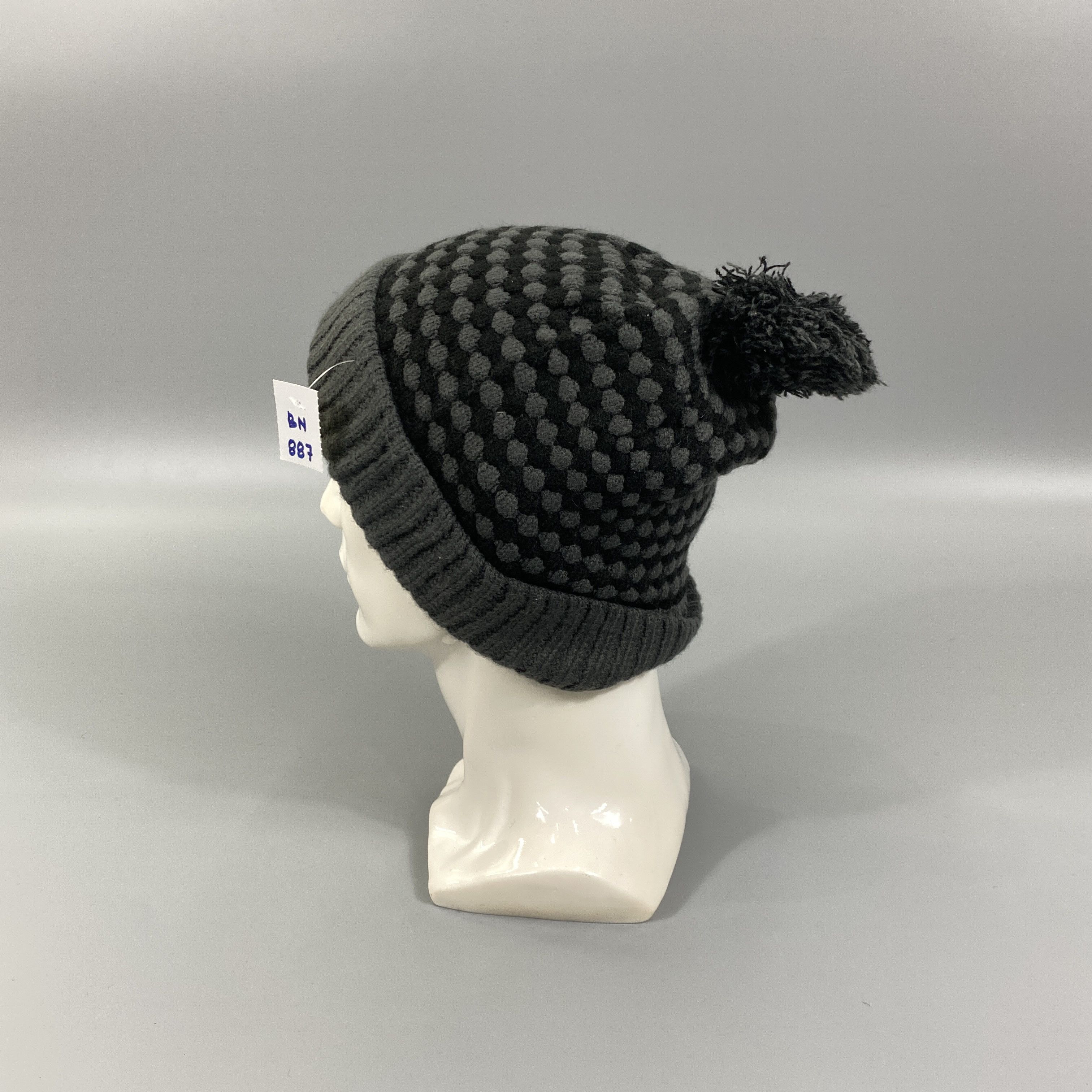 Japanese Brand Japanese Brand Knitted Beanie With PomPom -BN887 Size ONE SIZE - 1 Thumbnail