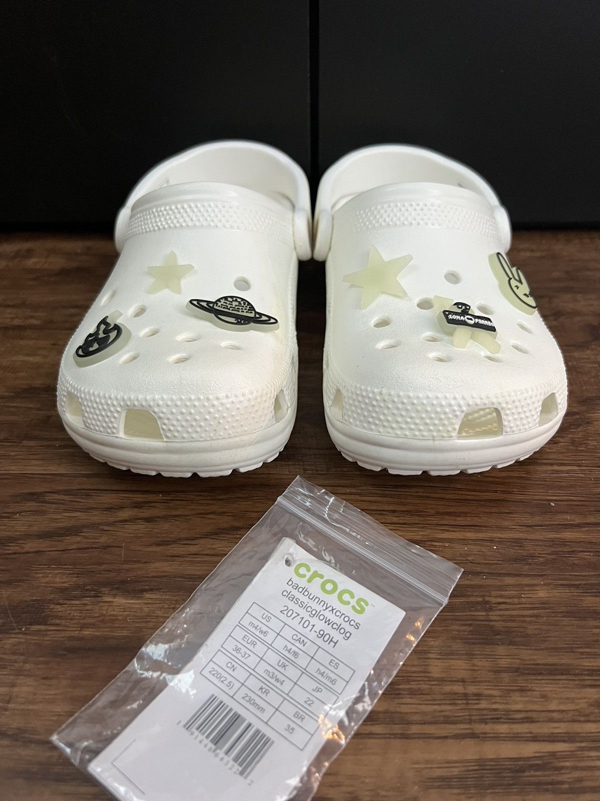Crocs m4 w6 size deals