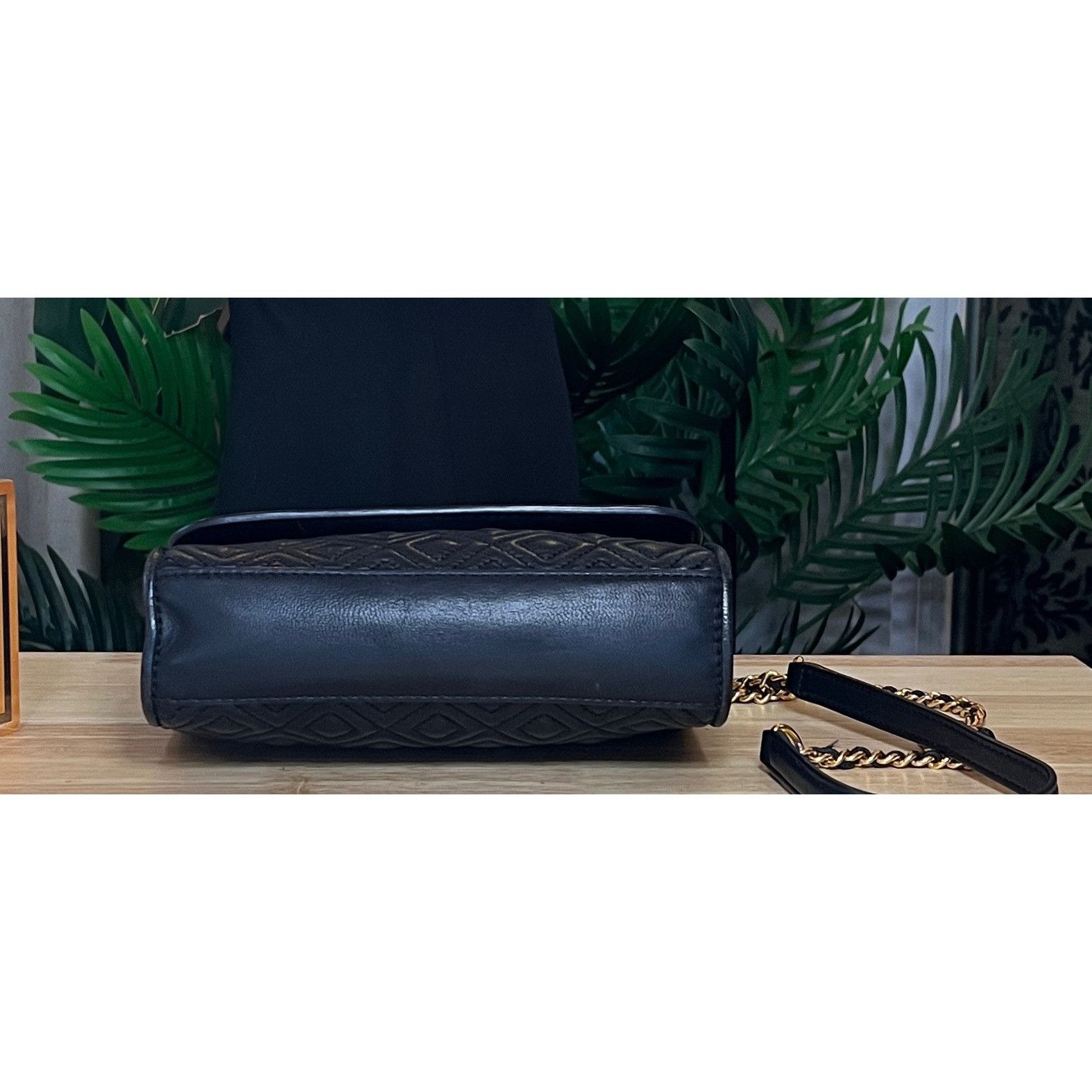 Tory Burch AUTHENTIC TORY BURCH Black Fleming Quilted Leather Handbag Size ONE SIZE - 7 Thumbnail