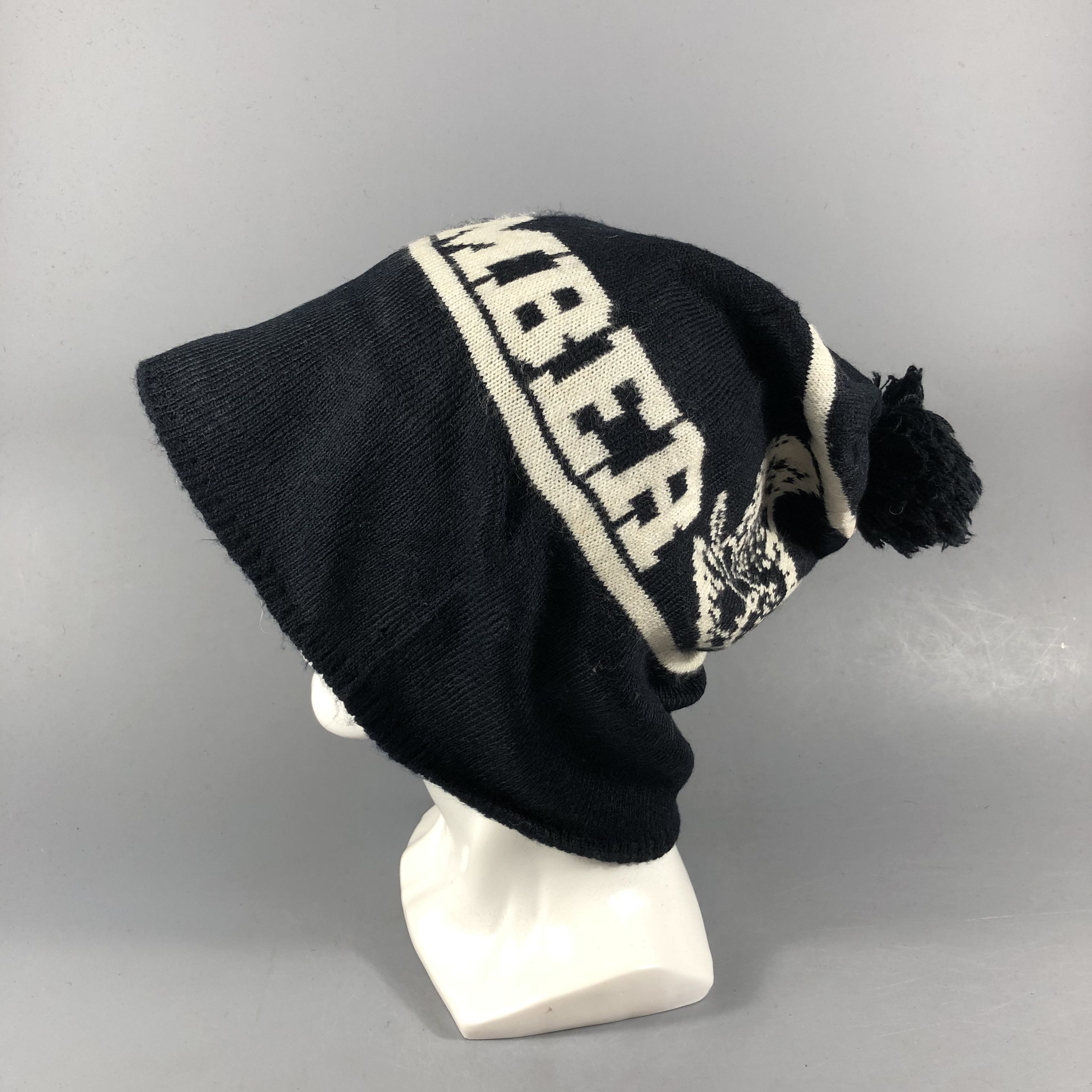 Japanese Brand Back Number Slouchy Bobble Beanie Snowcap Snow Hat B1033 Size ONE SIZE - 1 Thumbnail