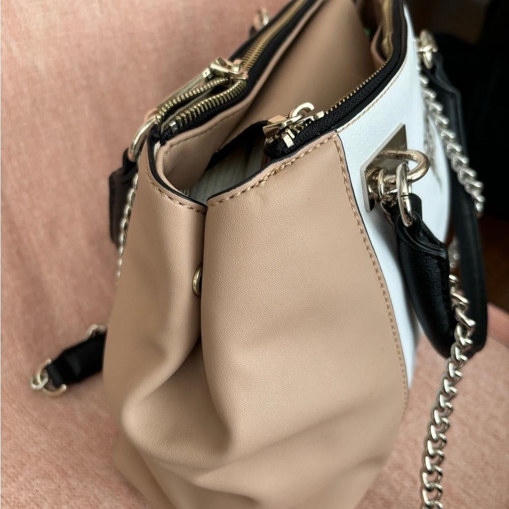 Guess GUESS Ladies White and Beige Bag Size ONE SIZE - 3 Thumbnail