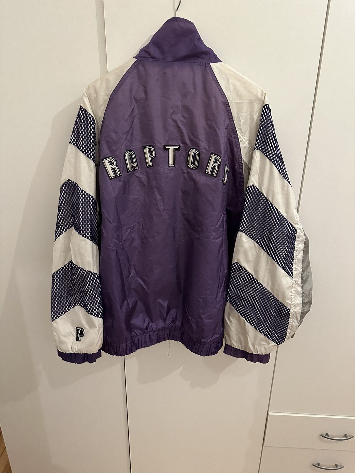 Pro Player Pro Player Jacke Toronto Raptors Size L NBA Vintage JACKET Size US L / EU 52-54 / 3 - 3 Thumbnail