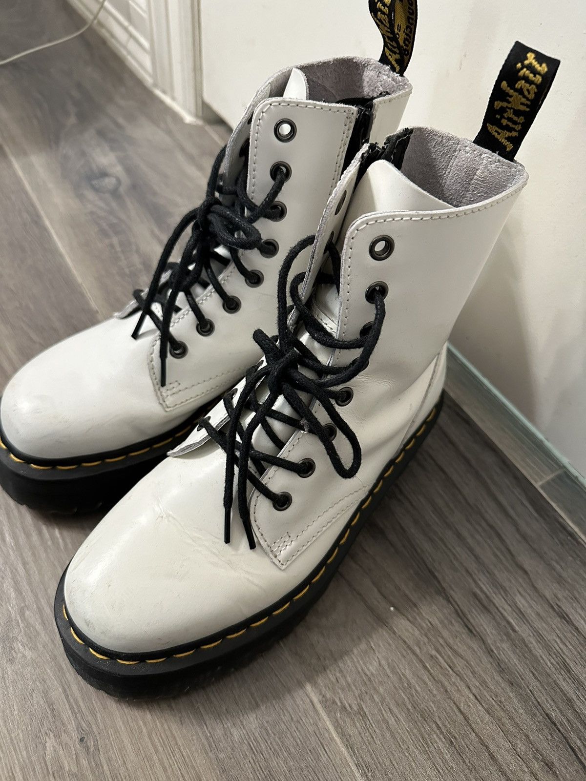 Dr. Martens JADON BOOT SMOOTH LEATHER PLATFORMS Size US 7 / IT 37 - 2 Thumbnail