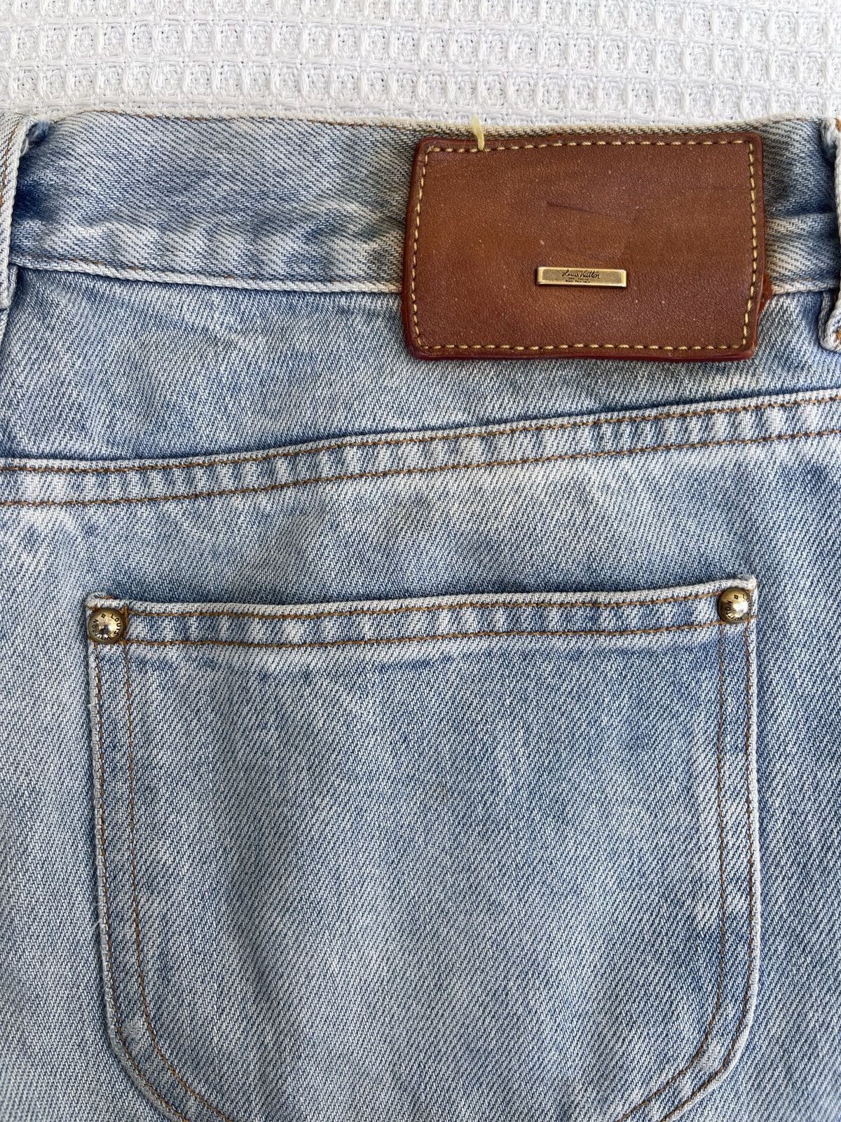 Louis Vuitton Last Drop🔥Rare🔥LOUIS VUITTON Paris Light Blue Jeans Size US 31 - 8 Thumbnail