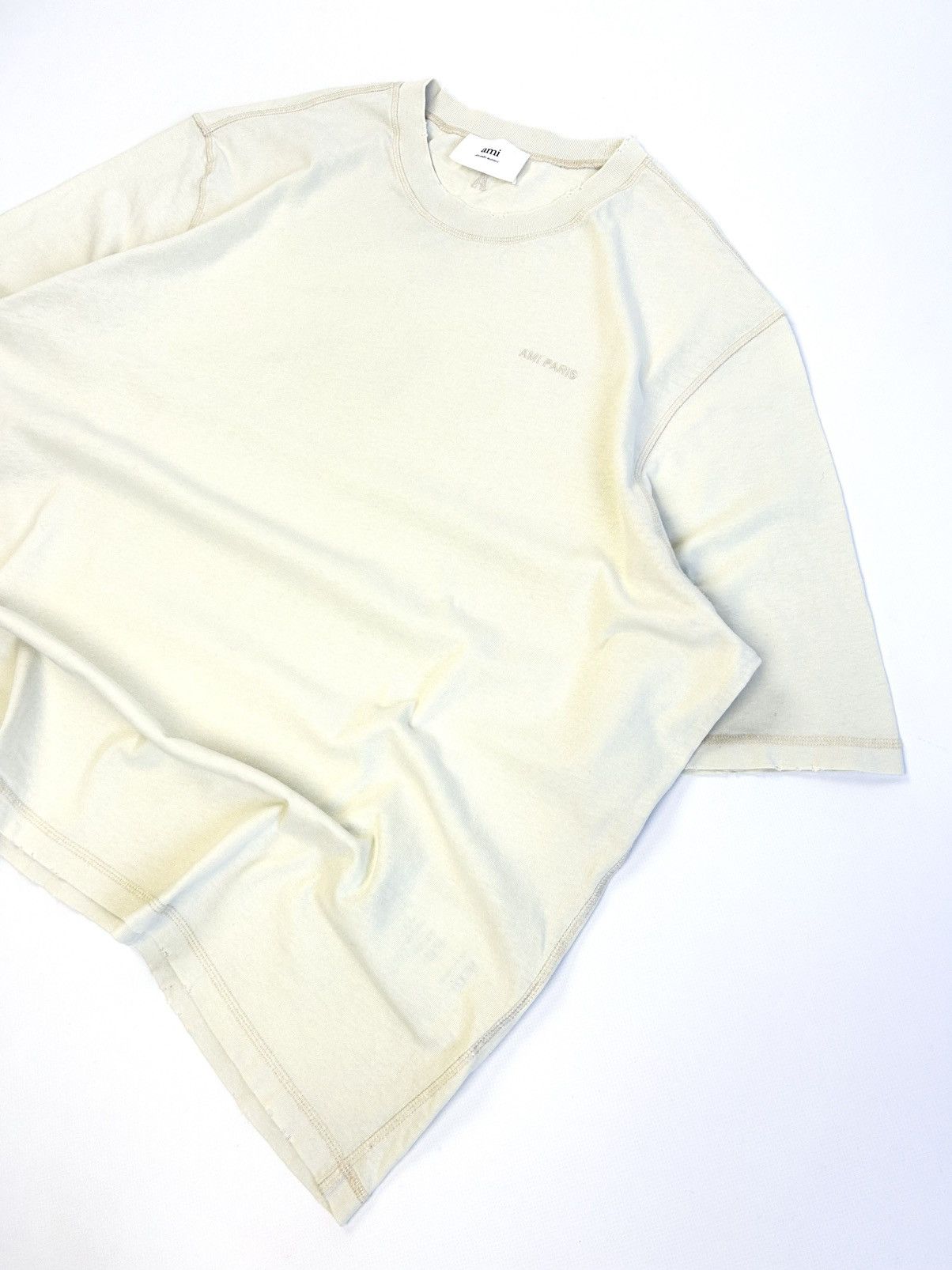 AMI AMI Paris Distressed Heart Logo Beige Basic Tee Vintage Size US XL / EU 56 / 4 - 6 Thumbnail