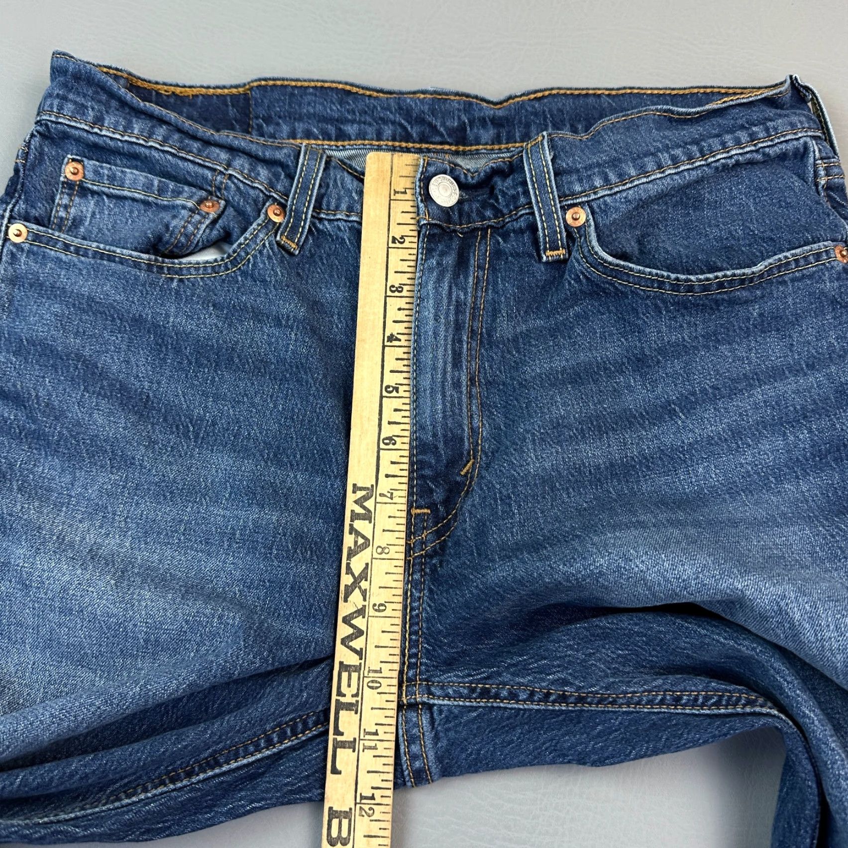 Levi's Levi's 541 Jeans Mens 32x30 Blue Dark Wash Denim Athletic Taper Stretch Casual Jeans Mens 32 Blue Dark Wash 90s Retro USA Size US 32 / EU 48 - 5 Thumbnail