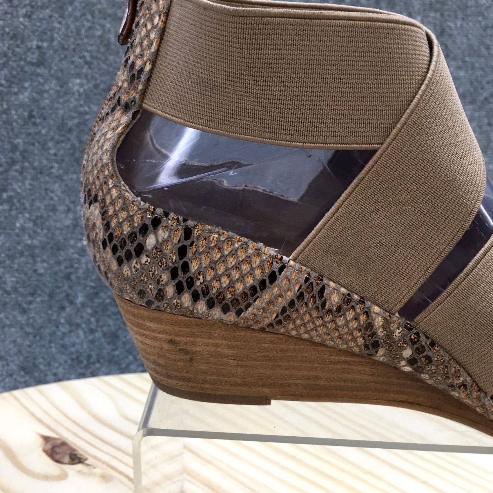 Chinese Laundry Nike Sandals Womens Strappy Brown Snakeskin Wedge Heel 7.5 M UK 5 US 7.5 EU 38 XS N/A Size US 8 / IT 38 - 2 Thumbnail