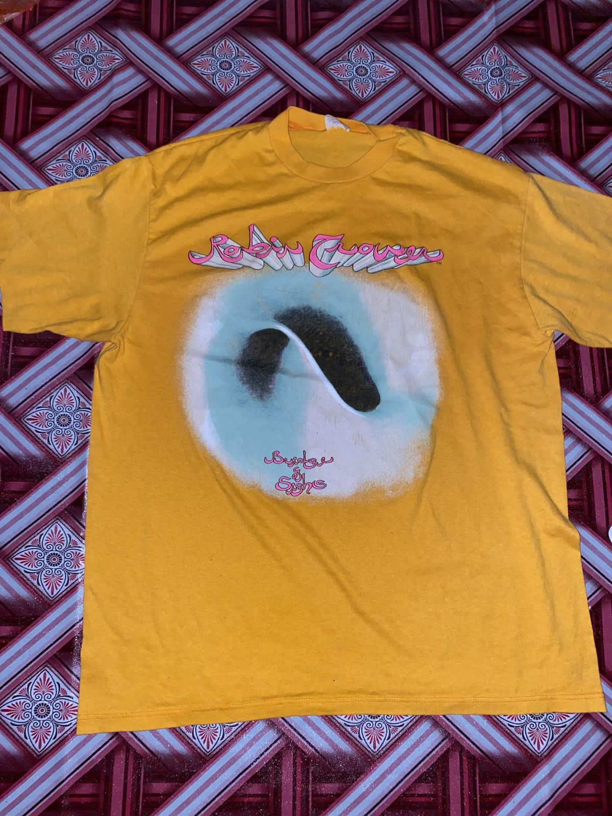 Band Tees Super rare vintage solo singer robin trower like arabic font Size US L / EU 52-54 / 3 - 6 Thumbnail