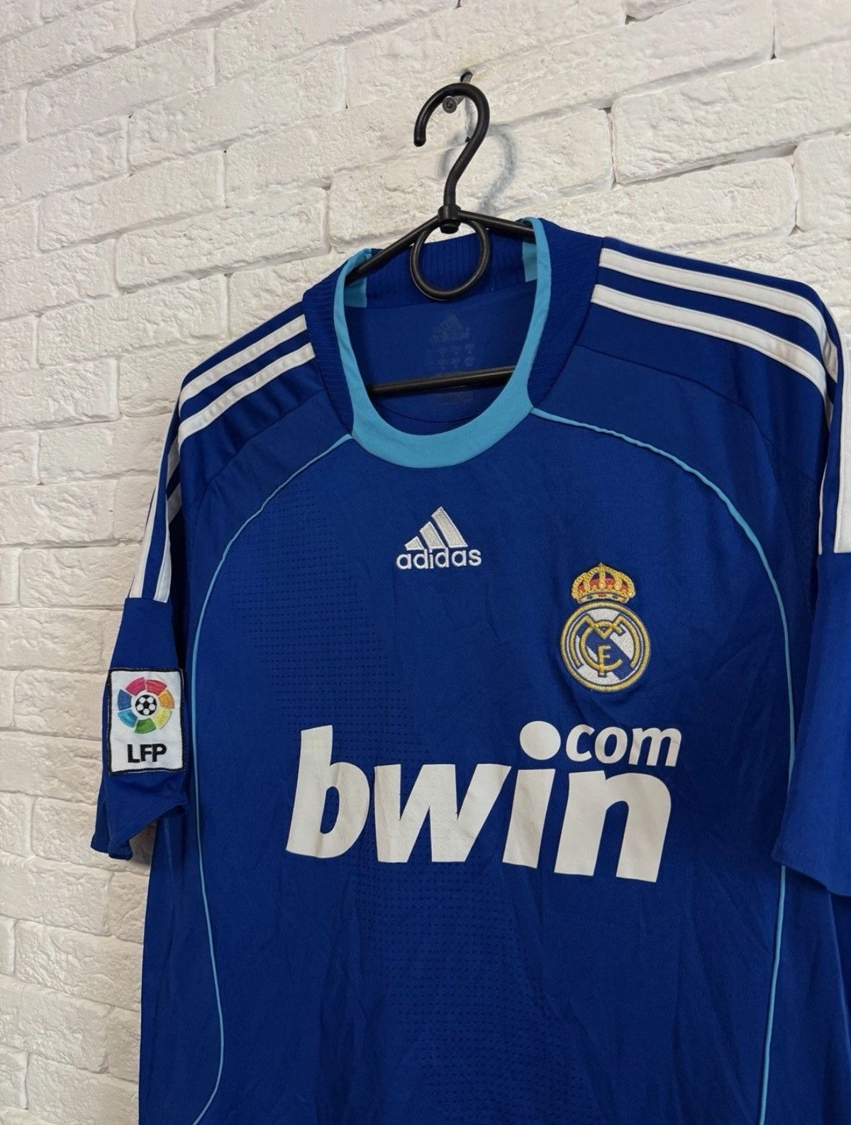 Adidas Adidas Real Madrid 08/09 Away Jersey LFP Sz M Size US M / EU 48-50 / 2 - 2 Thumbnail