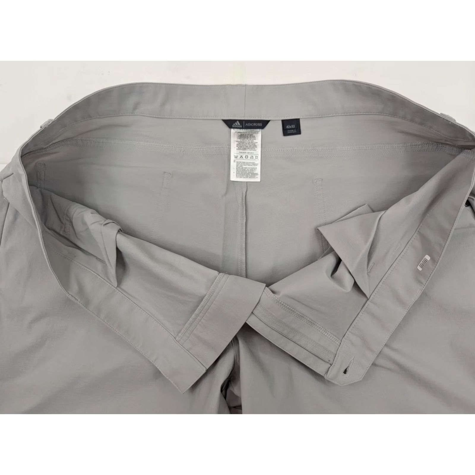Adidas Adidas Adicross Beyond 18 Golf Pants Men Gray 42x32 Regular Stretch Performance 90s City logo USA Pants Mens Size US 43 - 6 Thumbnail