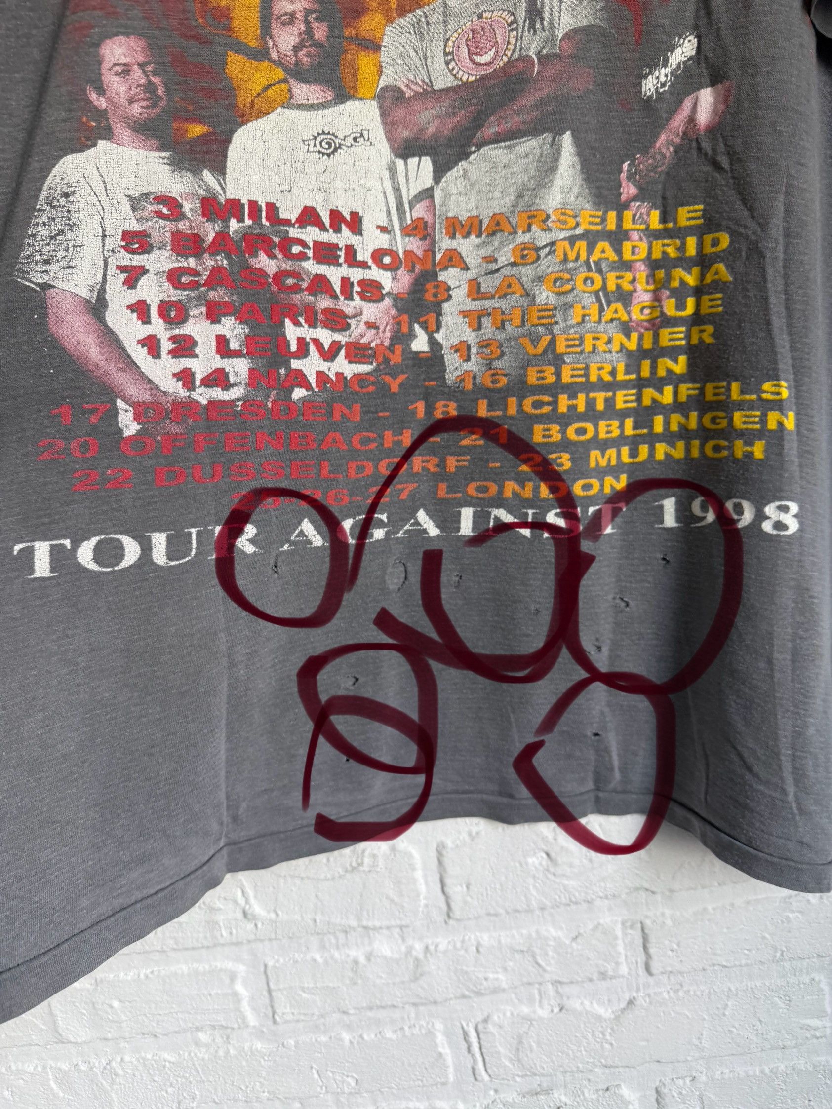 Band Tees RARE Vintage Sepultura Against Europe Tour 1998 t-shirt Size US XL / EU 56 / 4 - 11 Thumbnail