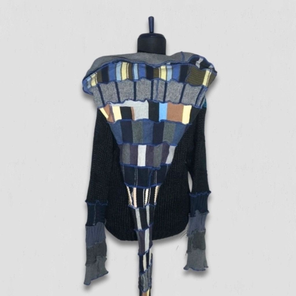 The Unbranded Brand Patch Knitted Sweater Upcycled Fairy Elf Pointy Hood sz L Size L / US 10 / IT 46 - 2 Thumbnail