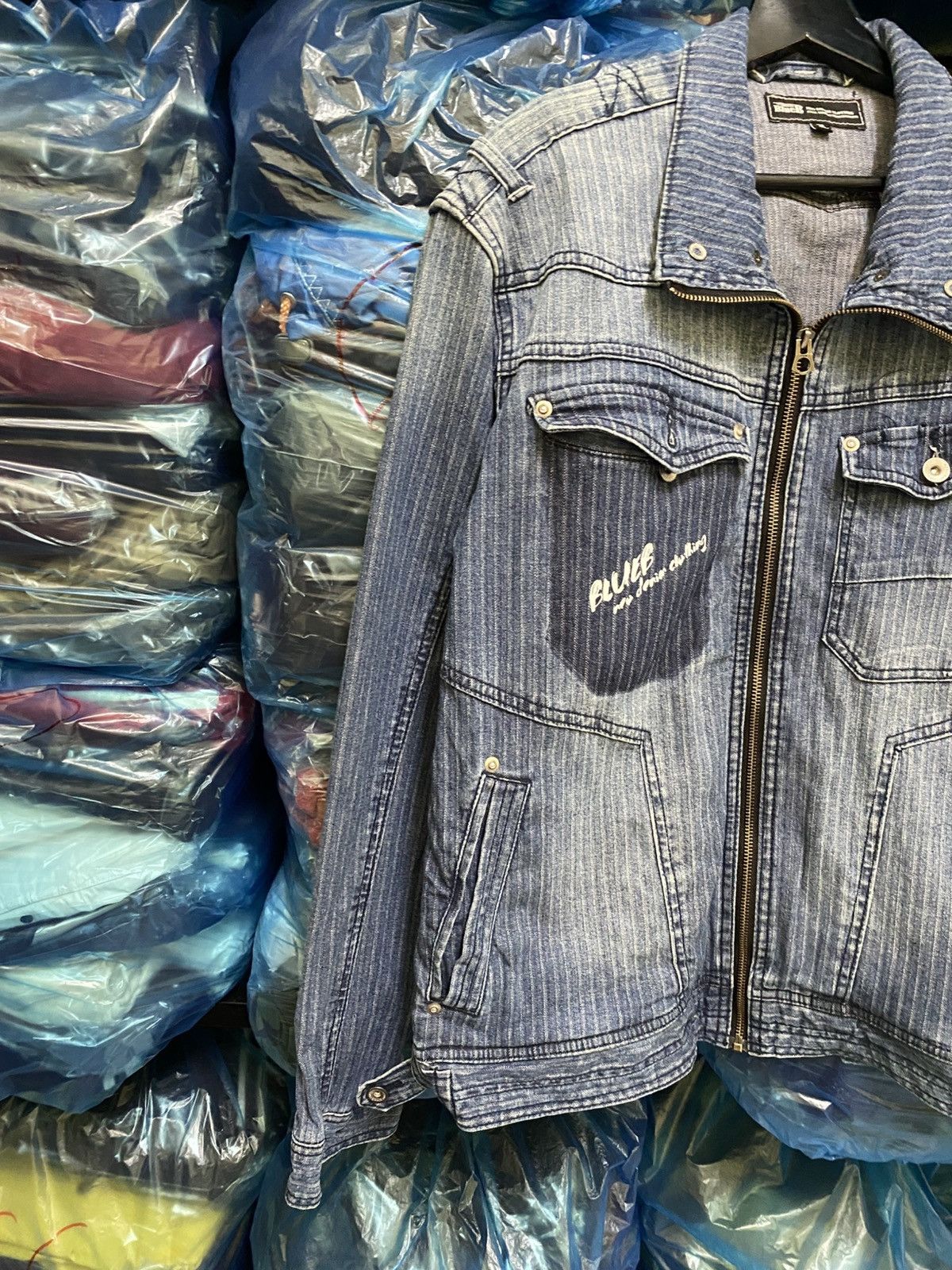 Other VINTAGE BLUE B DENIM WORKER JACKET Size US L / EU 52-54 / 3 - 7 Thumbnail