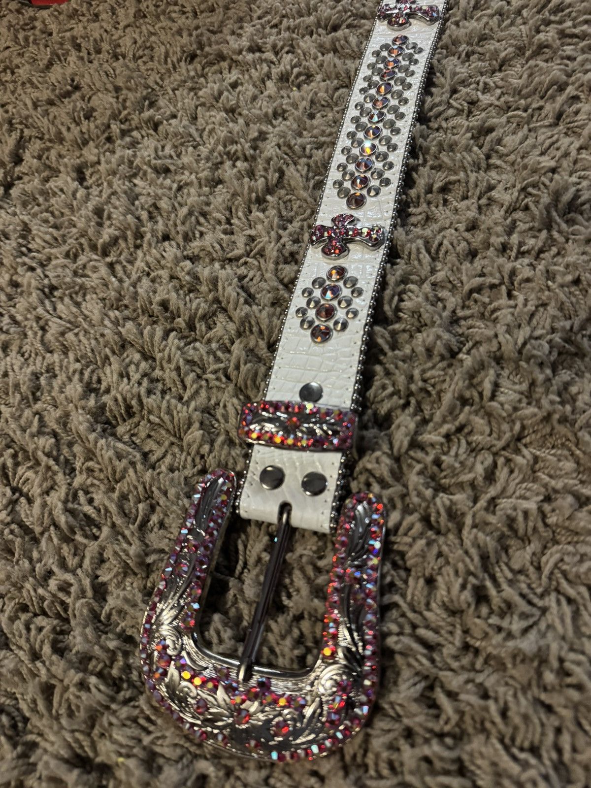 B.B. Simon White BB Simon studded belt. Authentic Size 42 - 2 Thumbnail