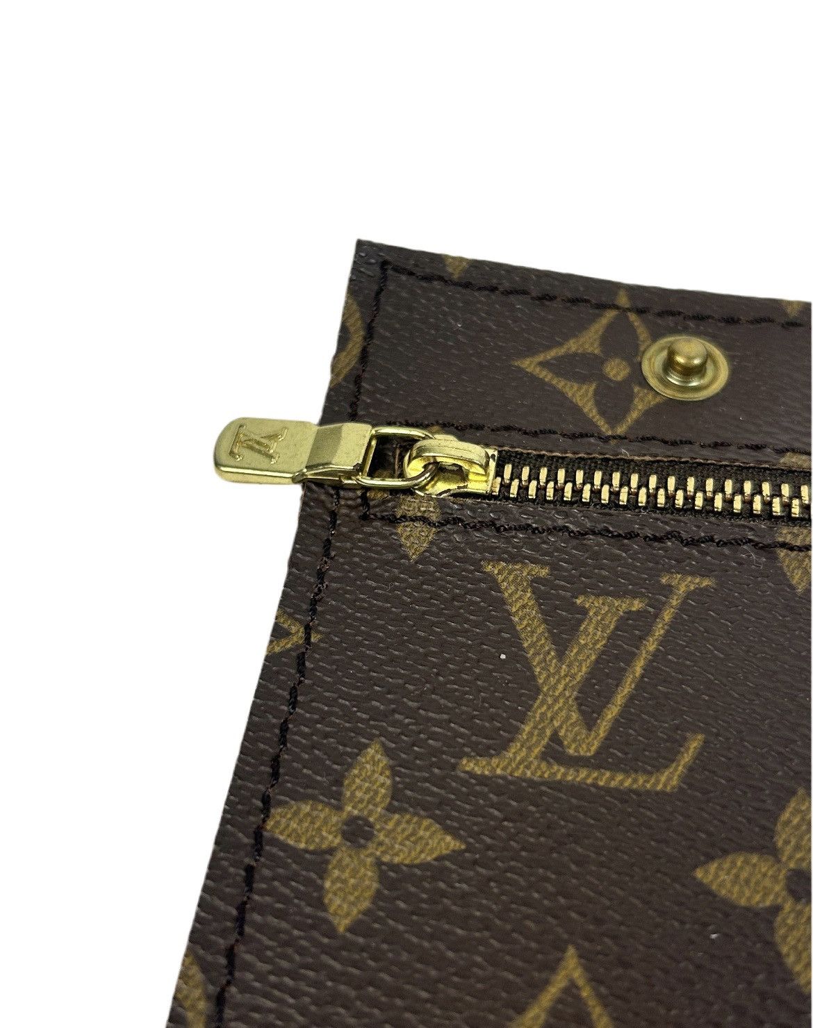 Louis Vuitton Louis Vuitton Monogram Accessory Pouch Size ONE SIZE - 2 Thumbnail