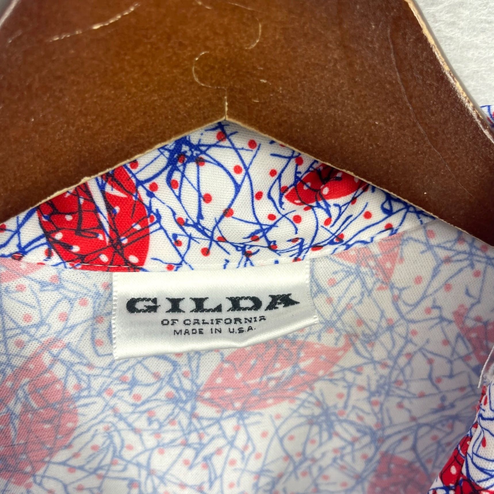 Gildan VTG Gilda of California Blouse Womens L Button Front Polyester Blue Floral Short Sleeve Collared Regular Basic 90s Theme Mens Women Size L / US 10 / IT 46 - 7 Thumbnail