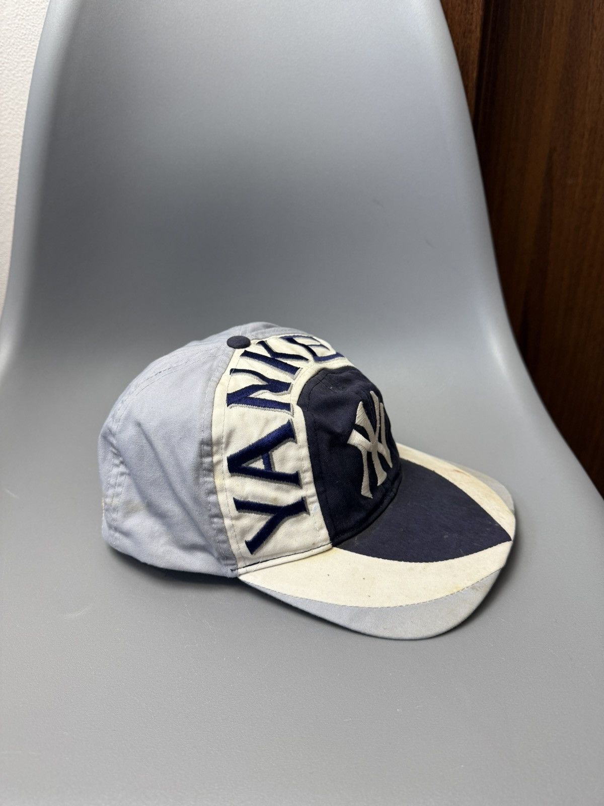 MLB Crazy Vintage Y2K New York Yankees Cap Drill Graffiti Style Size ONE SIZE - 3 Thumbnail