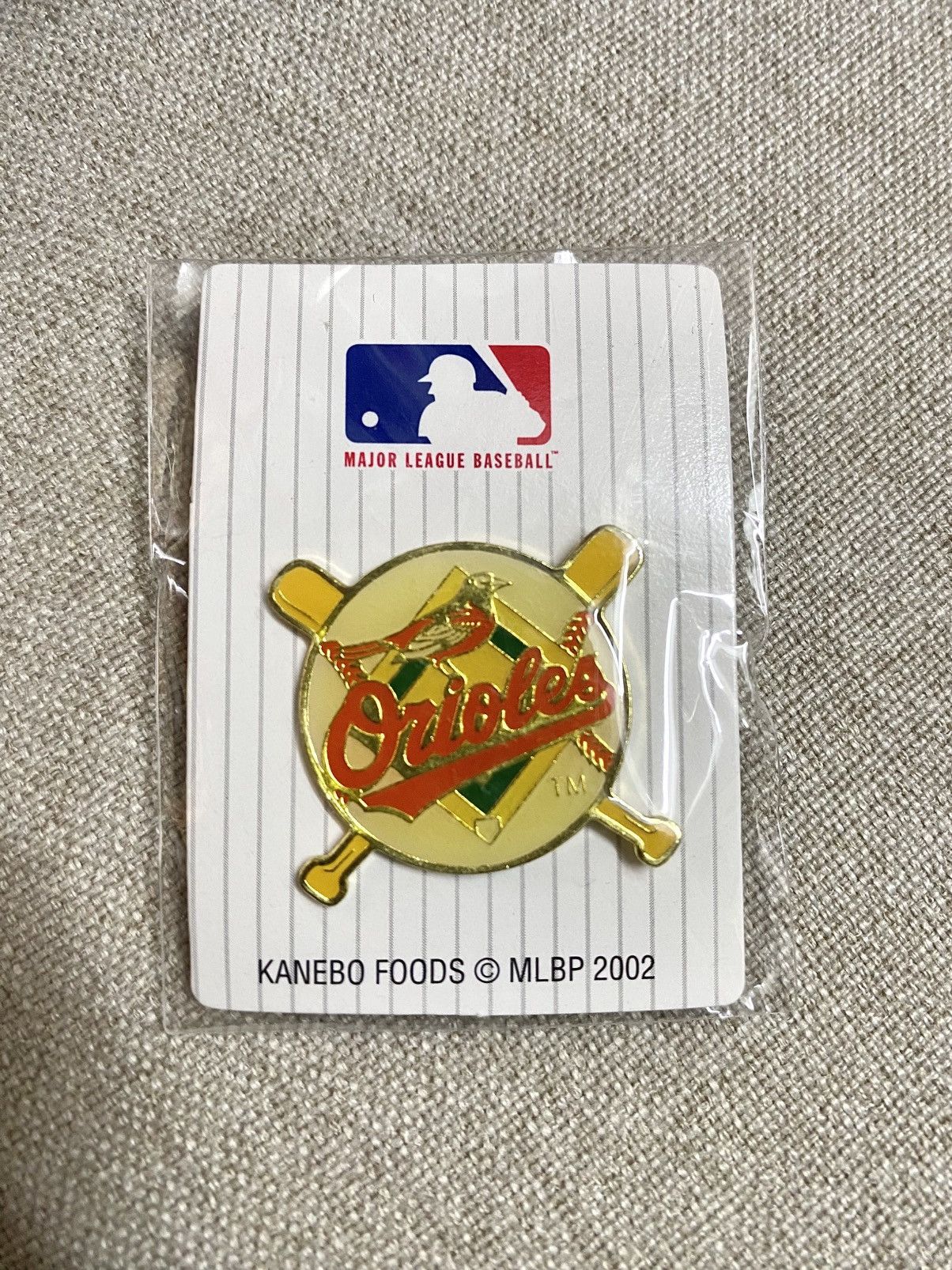 NFL Vintage 2002 MLB “Baltimore Orioles” Accessories Pin Size ONE SIZE - 1 Thumbnail