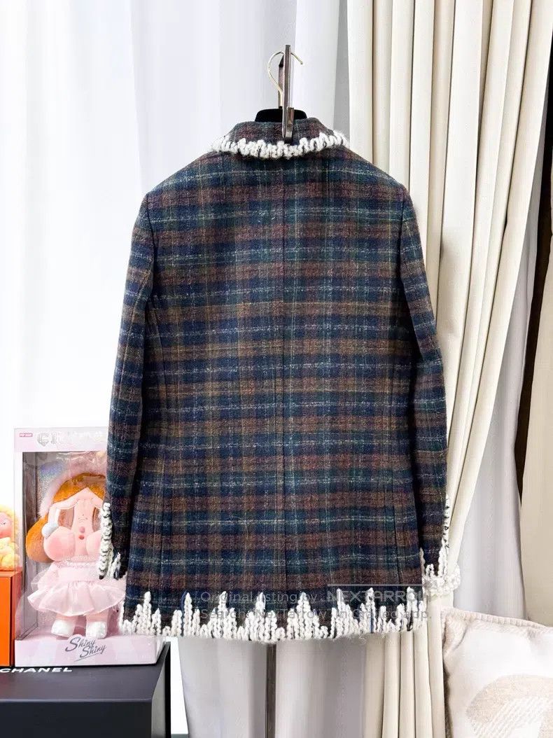 Chanel Chanel Checked white rolled-edge suit coat silhouette jack Size XXS / US 00 / IT 34 - 2 Thumbnail
