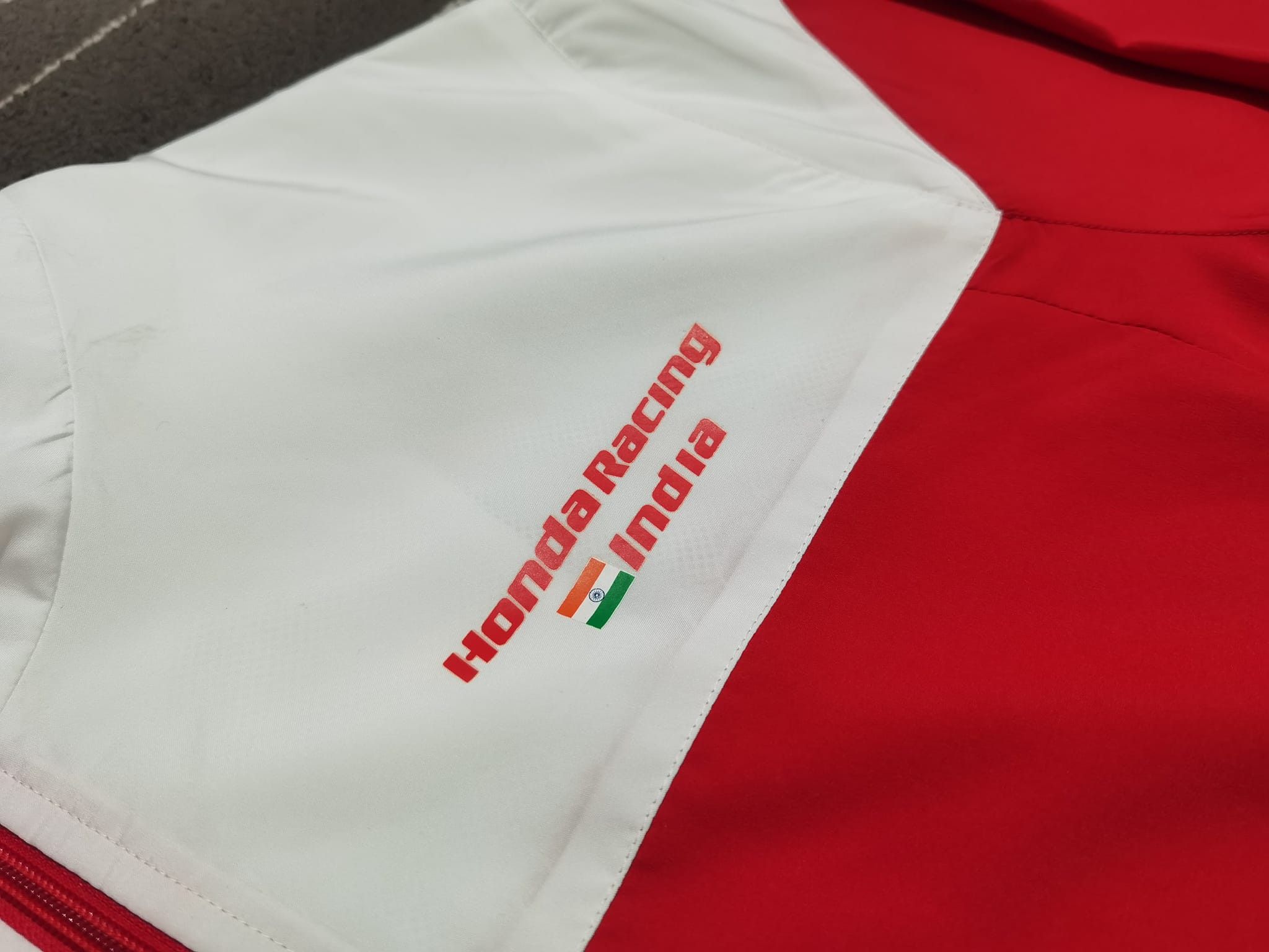 Honda Honda Racing India X United color of benetton L 2154 Size US L / EU 52-54 / 3 - 4 Thumbnail