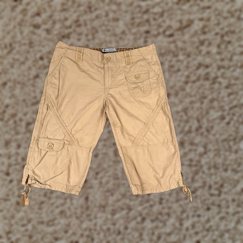 Vintage Columbia Women's Cargo Shorts Size 4 Beige 100% Cotton Hiking Casual 14 Inseam Regular Fit Size 27" / US 4 / IT 40 - 1 Thumbnail