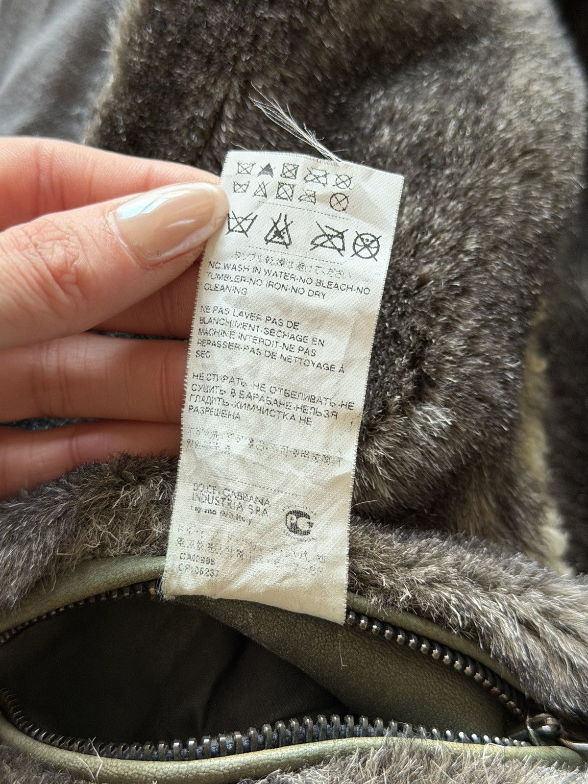 Dolce & Gabbana Dolce & Gabbana fur coat Size US S / EU 44-46 / 1 - 7 Thumbnail