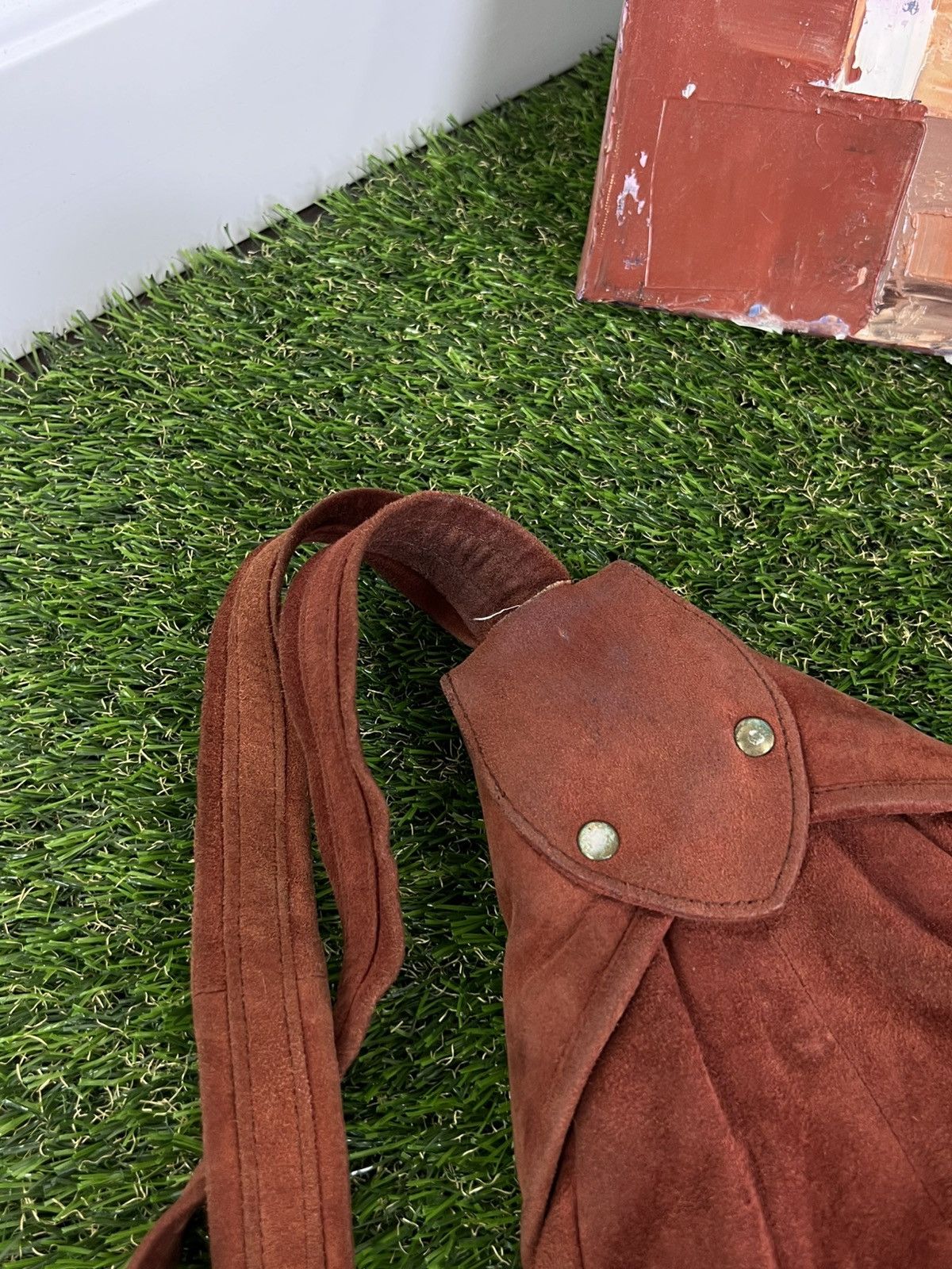 Japanese Brand Y2k Vintage Traveller Suede Leather Sling Bag Brown Size ONE SIZE - 9 Thumbnail